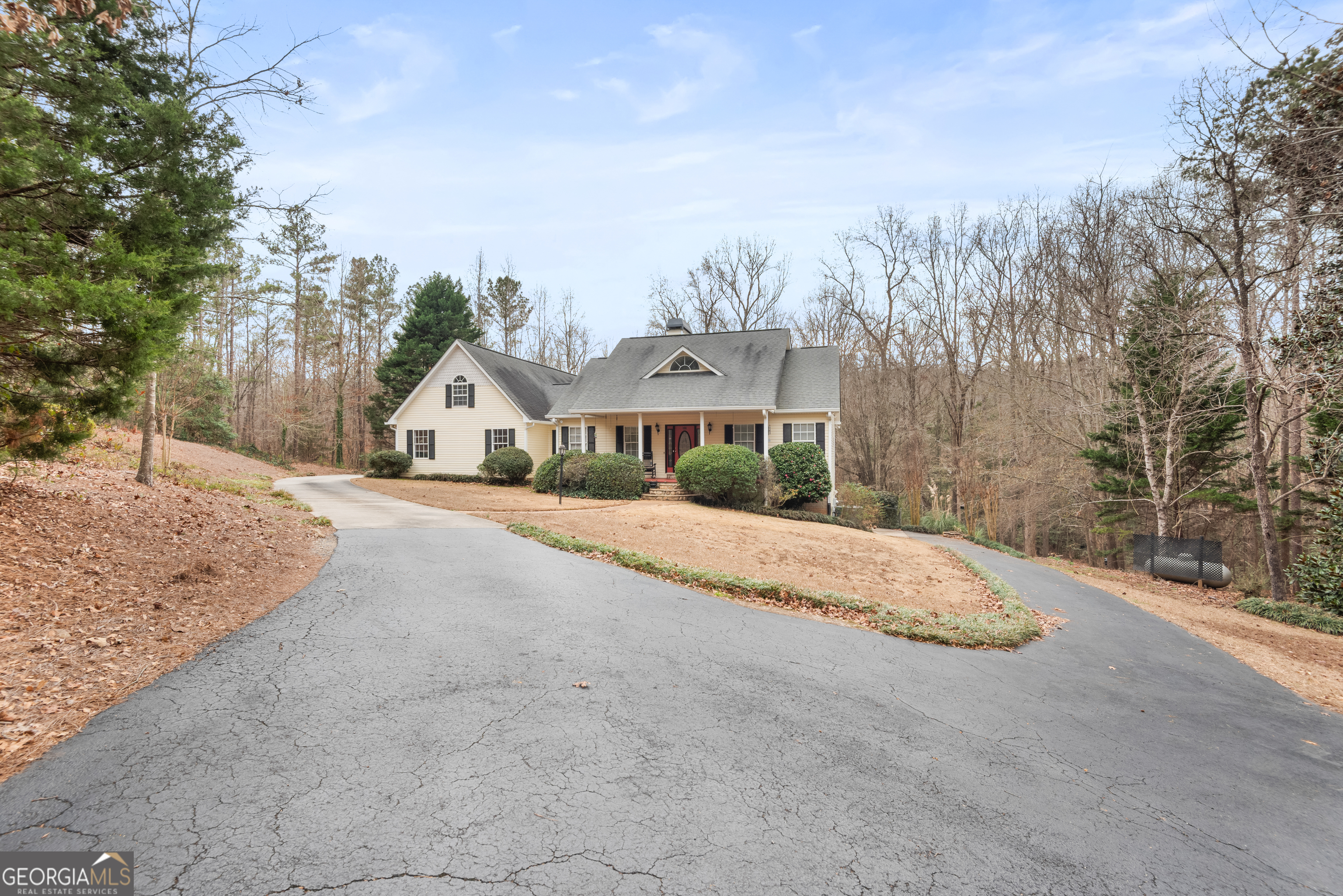 Barnesville, Georgia, 30204, United States, 4 Bedrooms Bedrooms, ,3 BathroomsBathrooms,Residential,For Sale,2008822