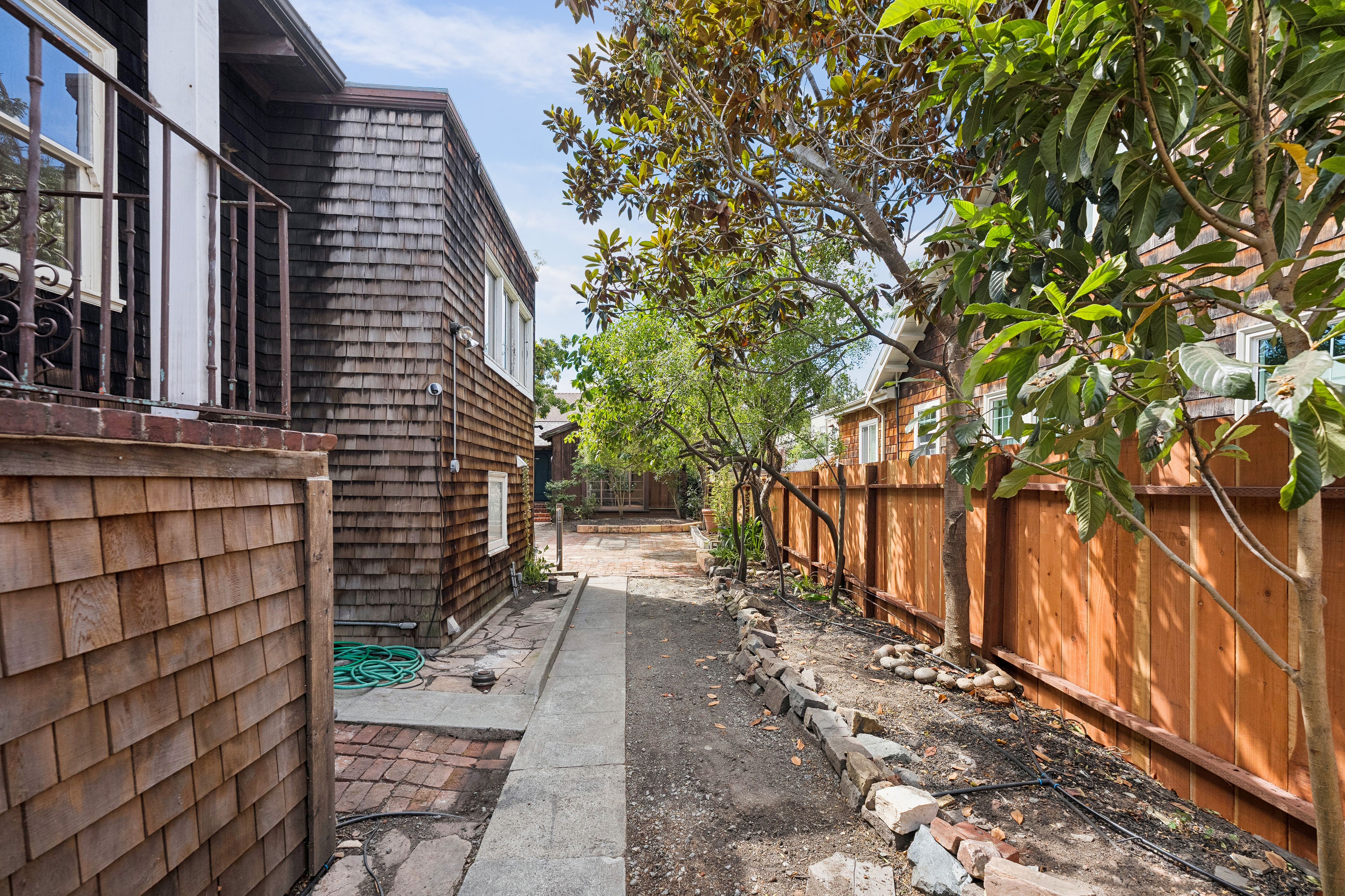 Iconic 1907 Berkeley Property with Three Distinct Structures - 物件實景
