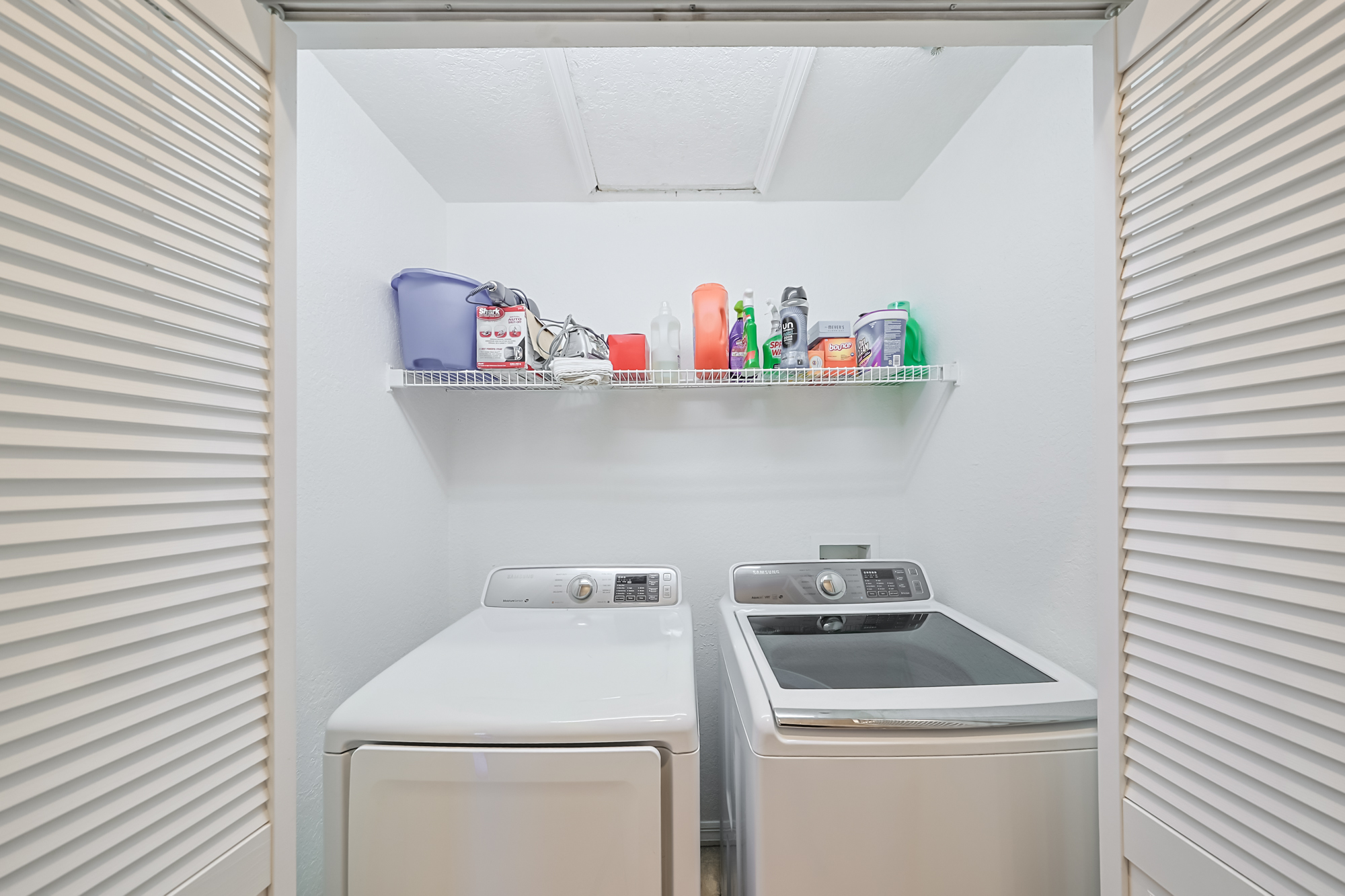 Tampa, Florida, 33629, United States, 3 Bedrooms Bedrooms, ,3 BathroomsBathrooms,Residential,For Sale,1980841