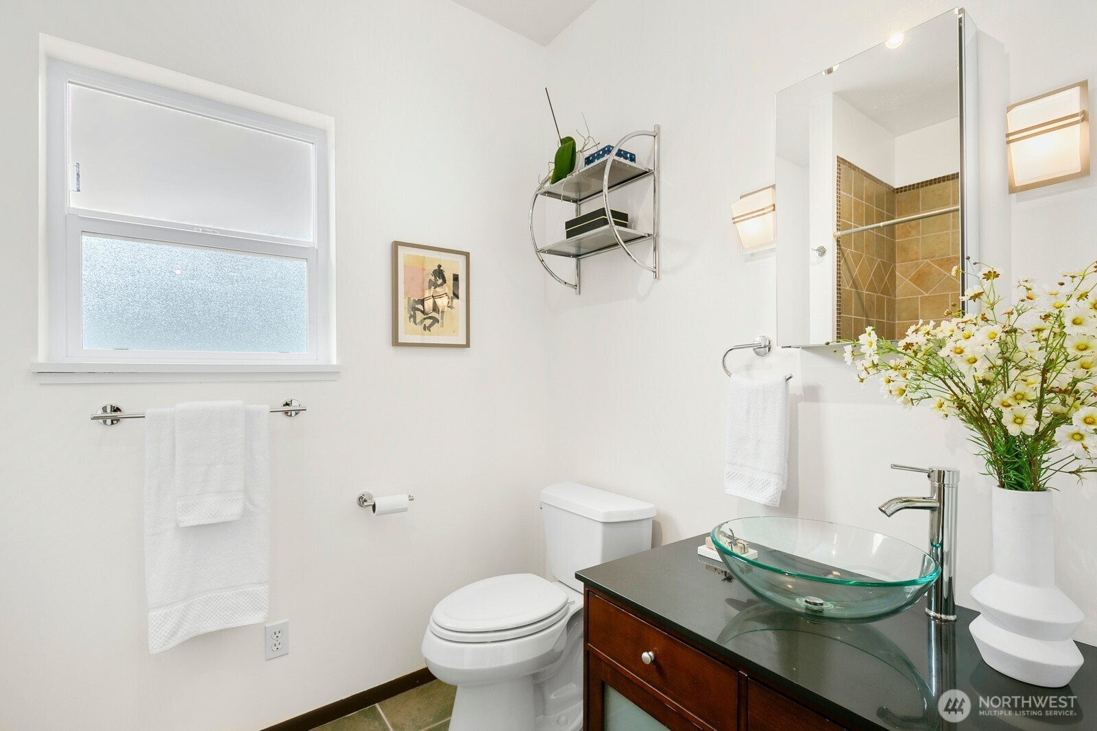 Bellevue, Washington, 98006, United States, 4 Bedrooms Bedrooms, ,1 BathroomBathrooms,Residential,For Sale,1913092