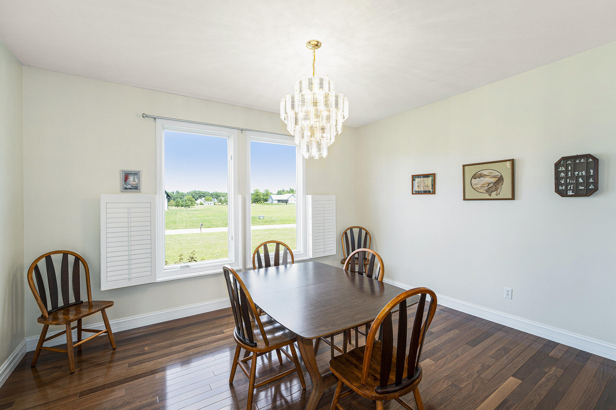 La Porte, Indiana, 46350, United States, 4 Bedrooms Bedrooms, ,3 BathroomsBathrooms,Residential,For Sale,2029628