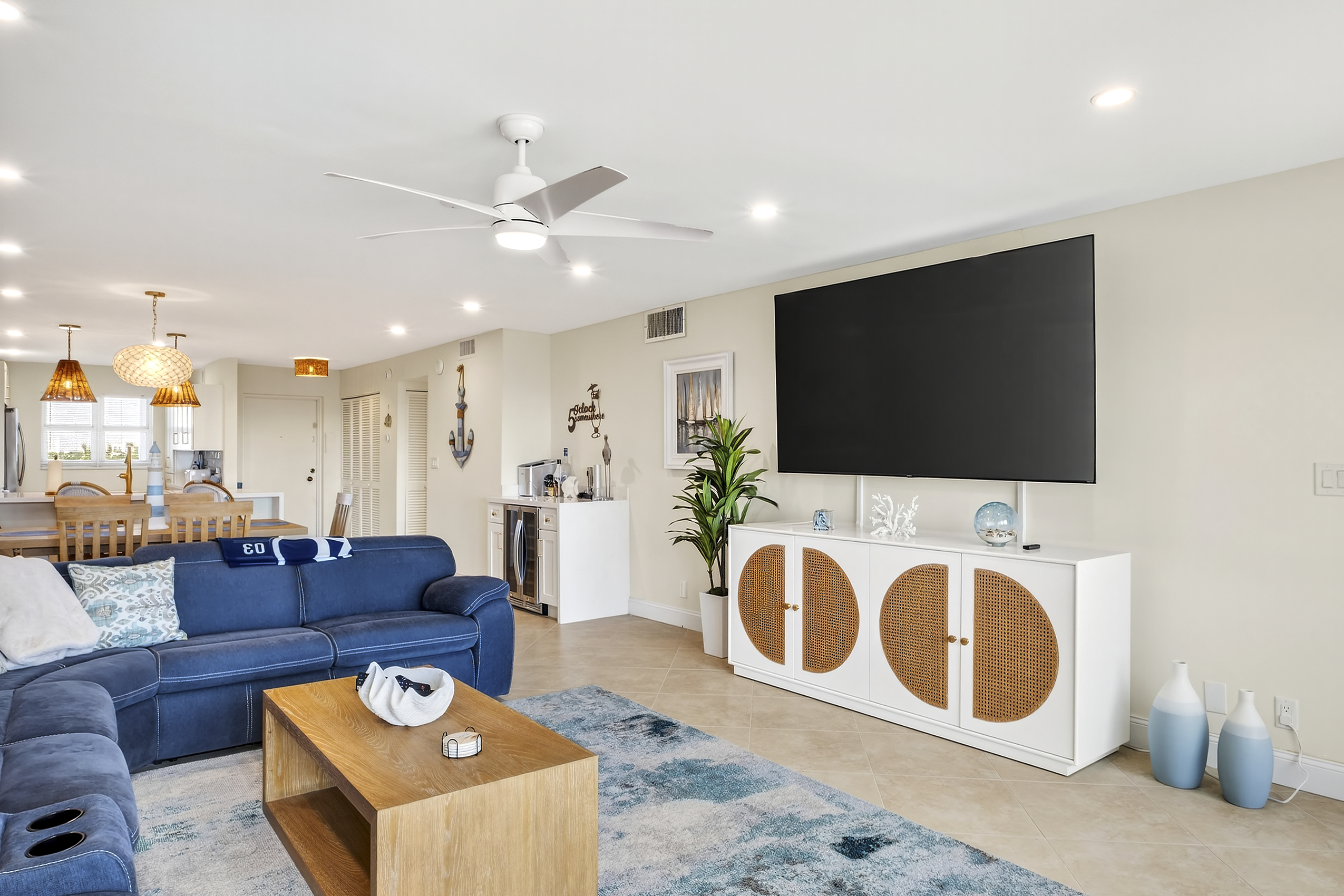  111 N Pompano Beach Boulevard, Pompano Beach, FL, 33062 - 物件實景