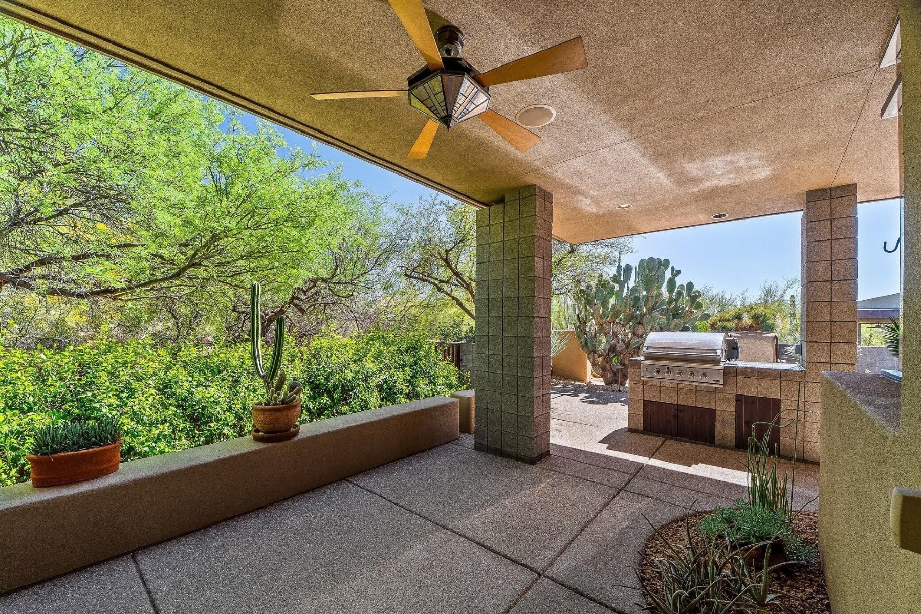  10675 E Fernwood Ln  Scottsdale, AZ - 物件實景