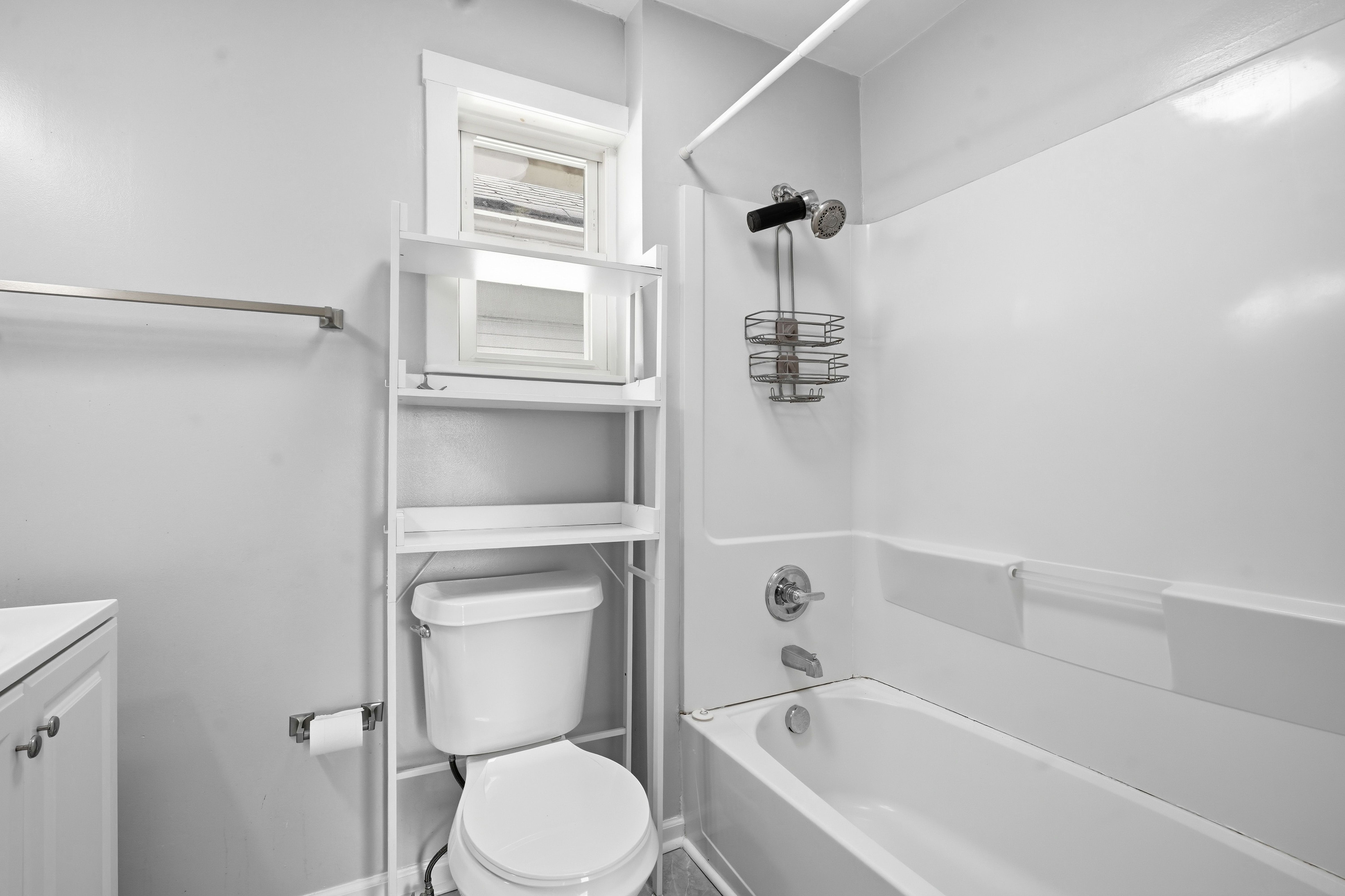  636 1/2 Fifth Avenue, Coraopolis, PA 15108 - 物件實景