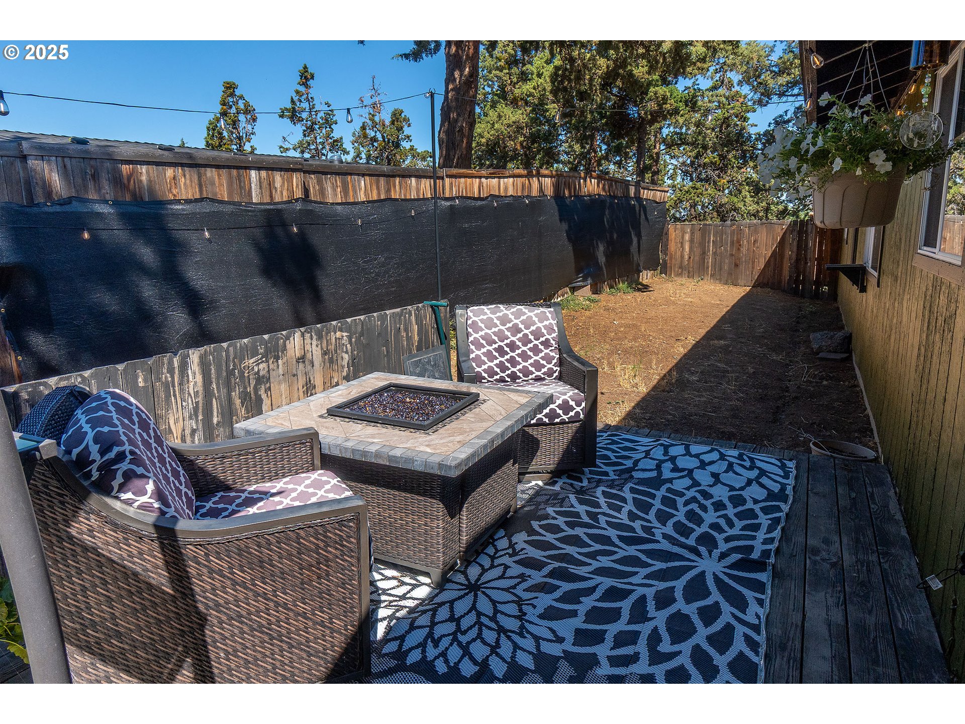 Bend, Oregon, 97701, United States, 3 Bedrooms Bedrooms, ,2 BathroomsBathrooms,Residential,For Sale,1960454