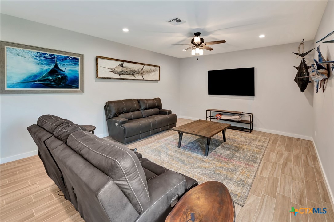 Port O'Connor, Texas, 77982, United States, 4 Bedrooms Bedrooms, ,4 BathroomsBathrooms,Residential,For Sale,1743938