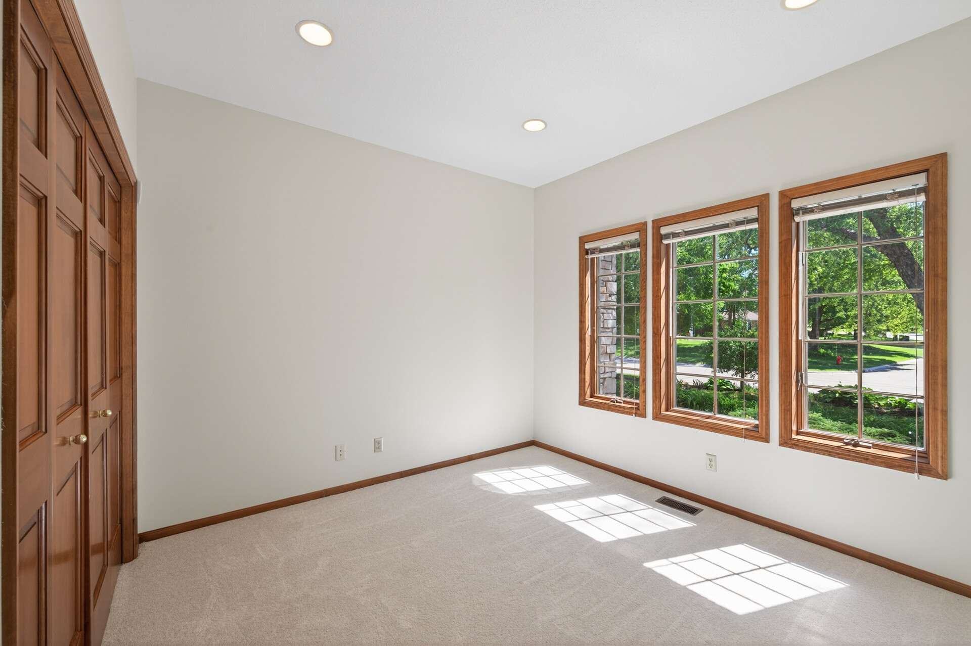  Luxury Lakeside Retreat in the Heart of Woodbury - 物件實景