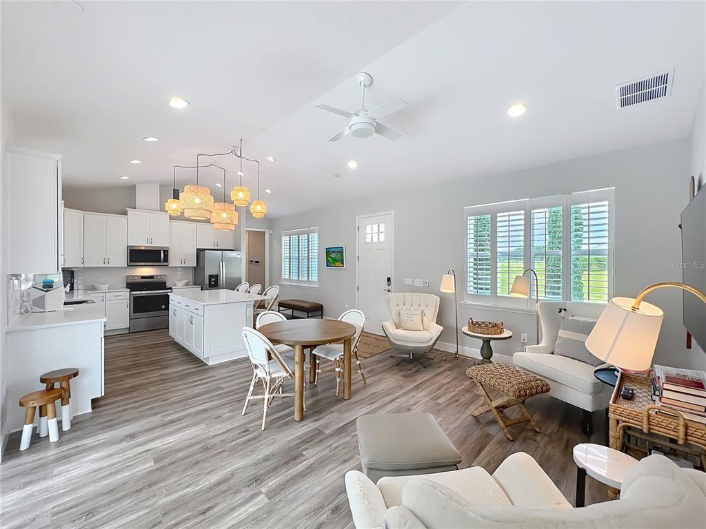 Groveland, Florida, 34736, United States, 5 Bedrooms Bedrooms, ,7 BathroomsBathrooms,Residential,For Sale,1906633