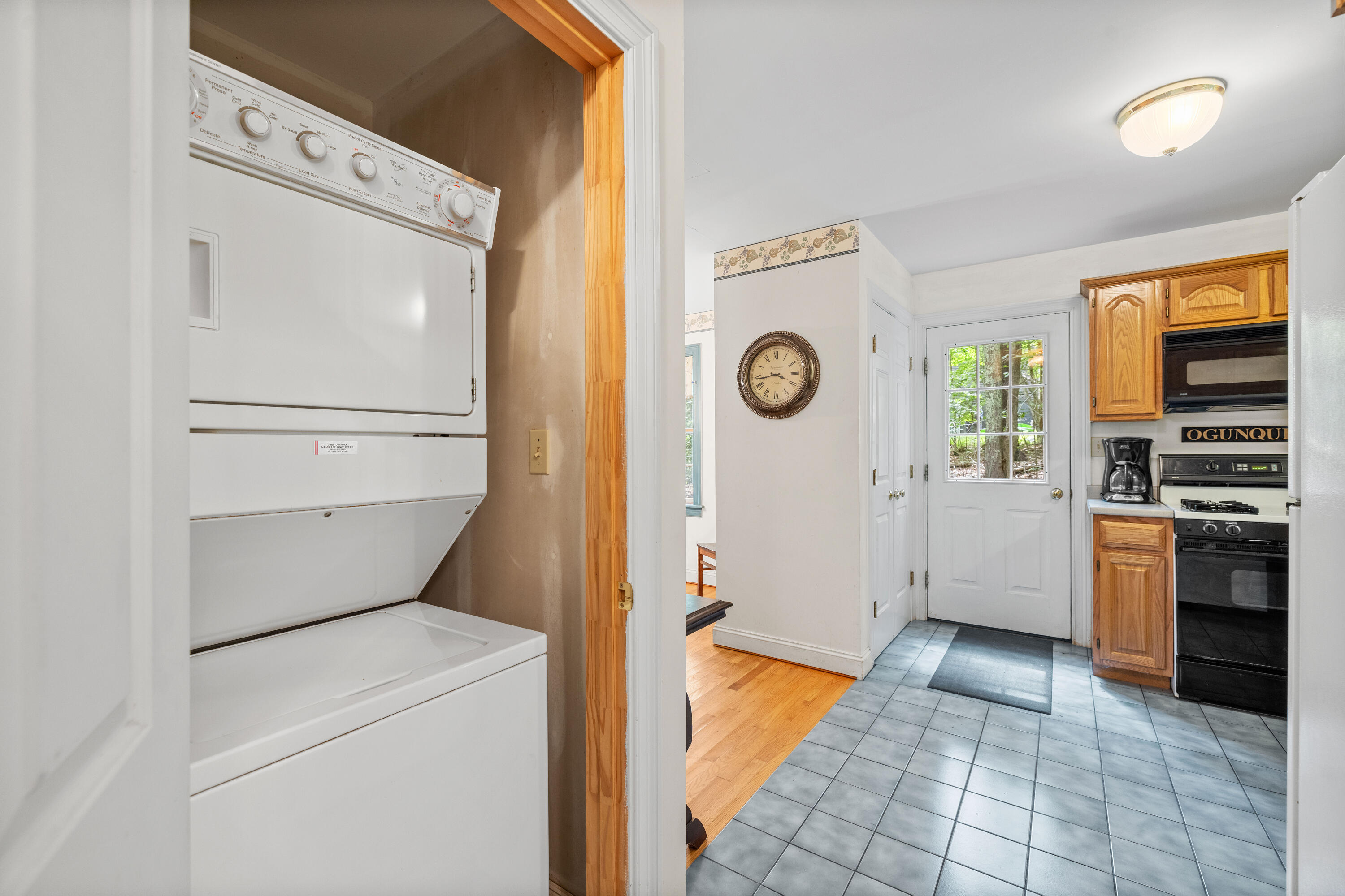 Ogunquit, Maine, 03907, United States, 2 Bedrooms Bedrooms, ,2 BathroomsBathrooms,Residential,For Sale,1885422