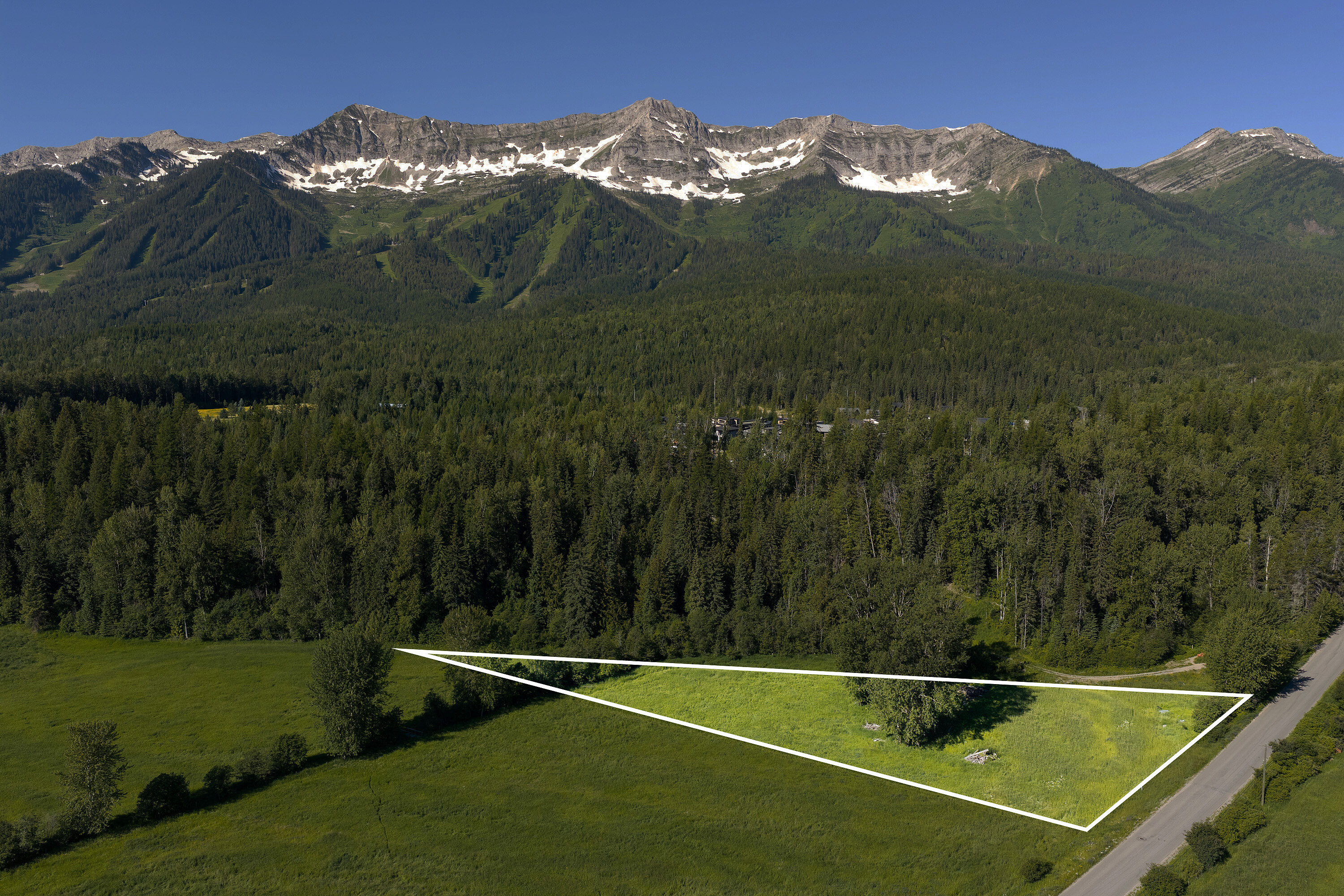  Fernie Acreage - 物件實景