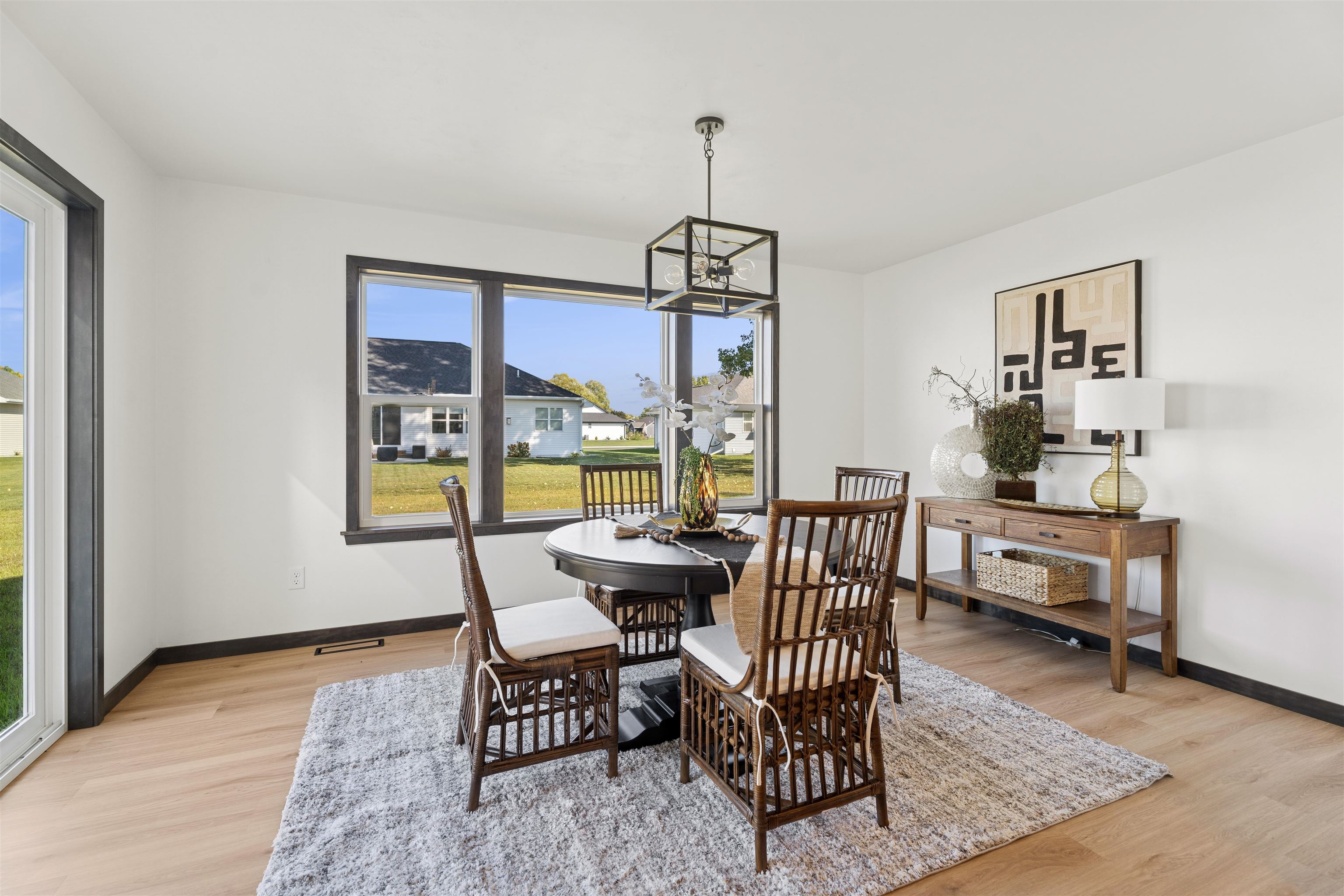DE PERE, Wisconsin, 54115, United States, 3 Bedrooms Bedrooms, ,3 BathroomsBathrooms,Residential,For Sale,1696828