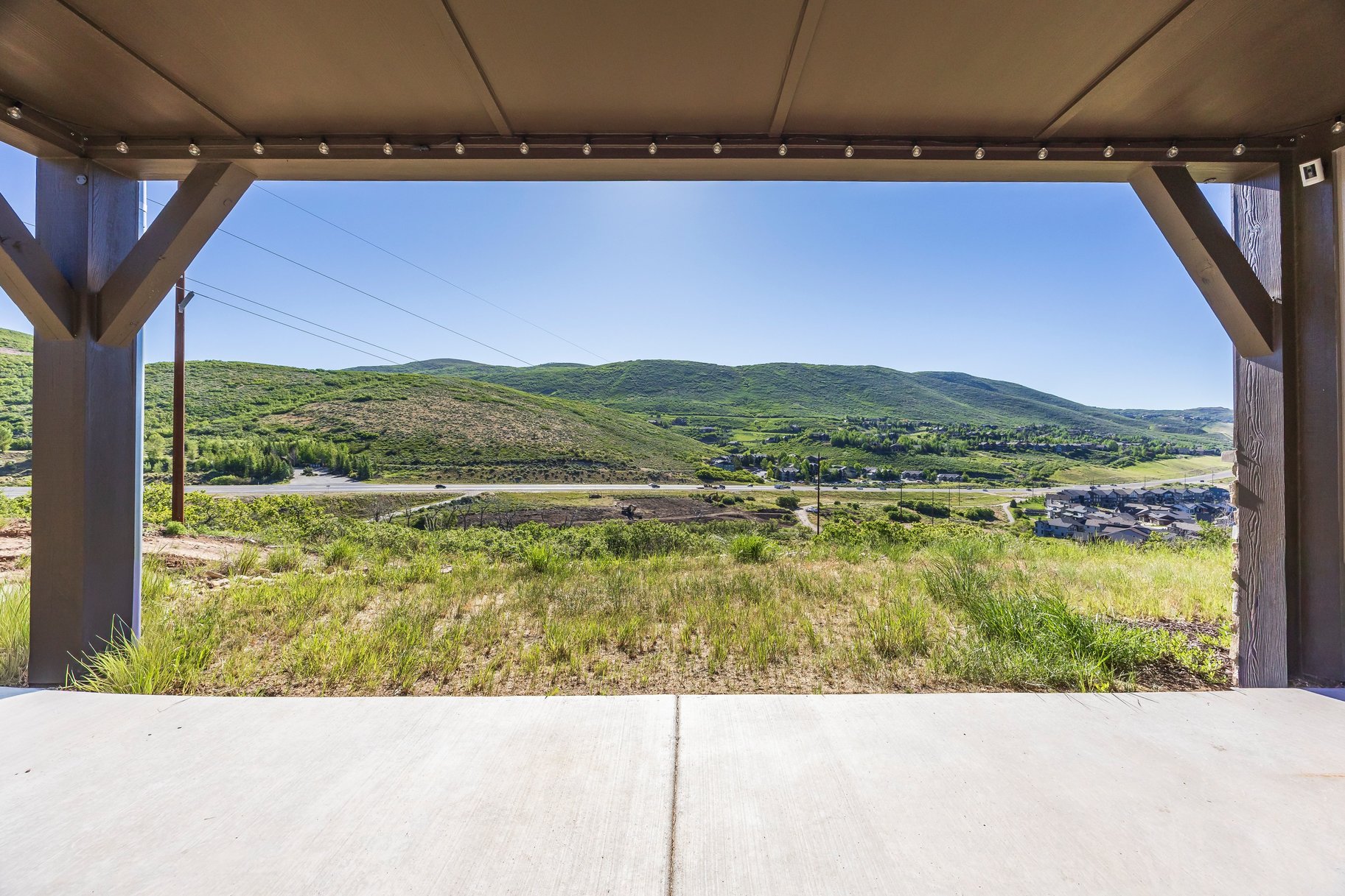 Mountain Views, Open Space & Finished Walkout Basement - 物件實景