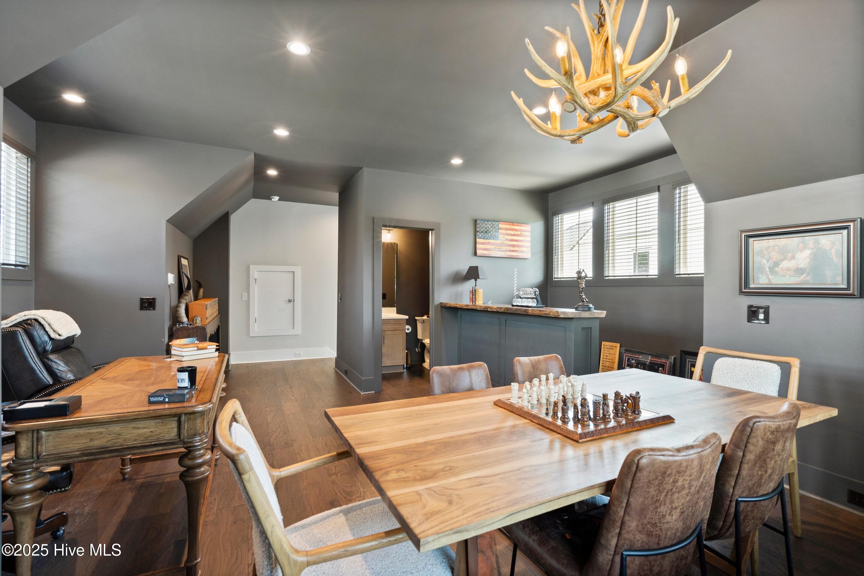 Wilmington, North Carolina, 28411, United States, 4 Bedrooms Bedrooms, ,5 BathroomsBathrooms,Residential,For Sale,1992122