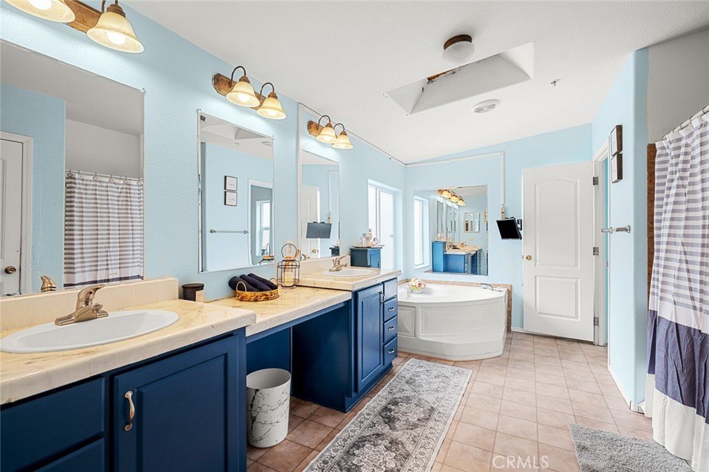 Hemet, California, 92545, United States, 6 Bedrooms Bedrooms, ,3 BathroomsBathrooms,Residential,For Sale,1937118