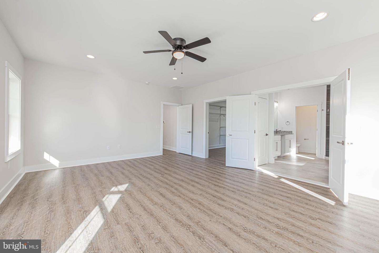 Ocean View, Delaware, 19970, United States, 5 Bedrooms Bedrooms, ,4 BathroomsBathrooms,Residential,For Sale,2002976