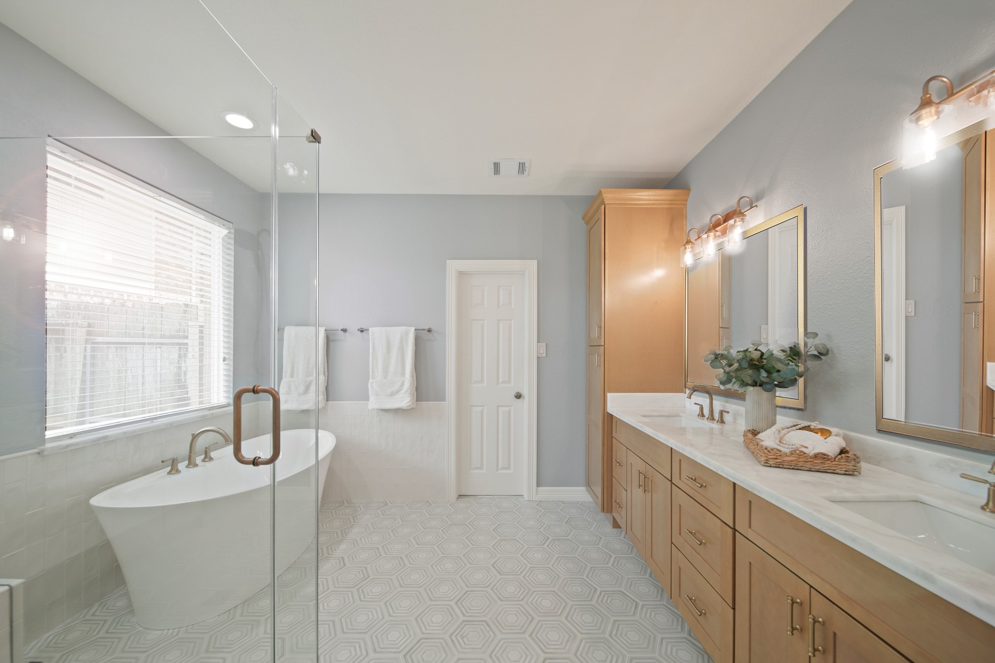 Missouri City, Texas, 77459, United States, 4 Bedrooms Bedrooms, ,4 BathroomsBathrooms,Residential,For Sale,1967491