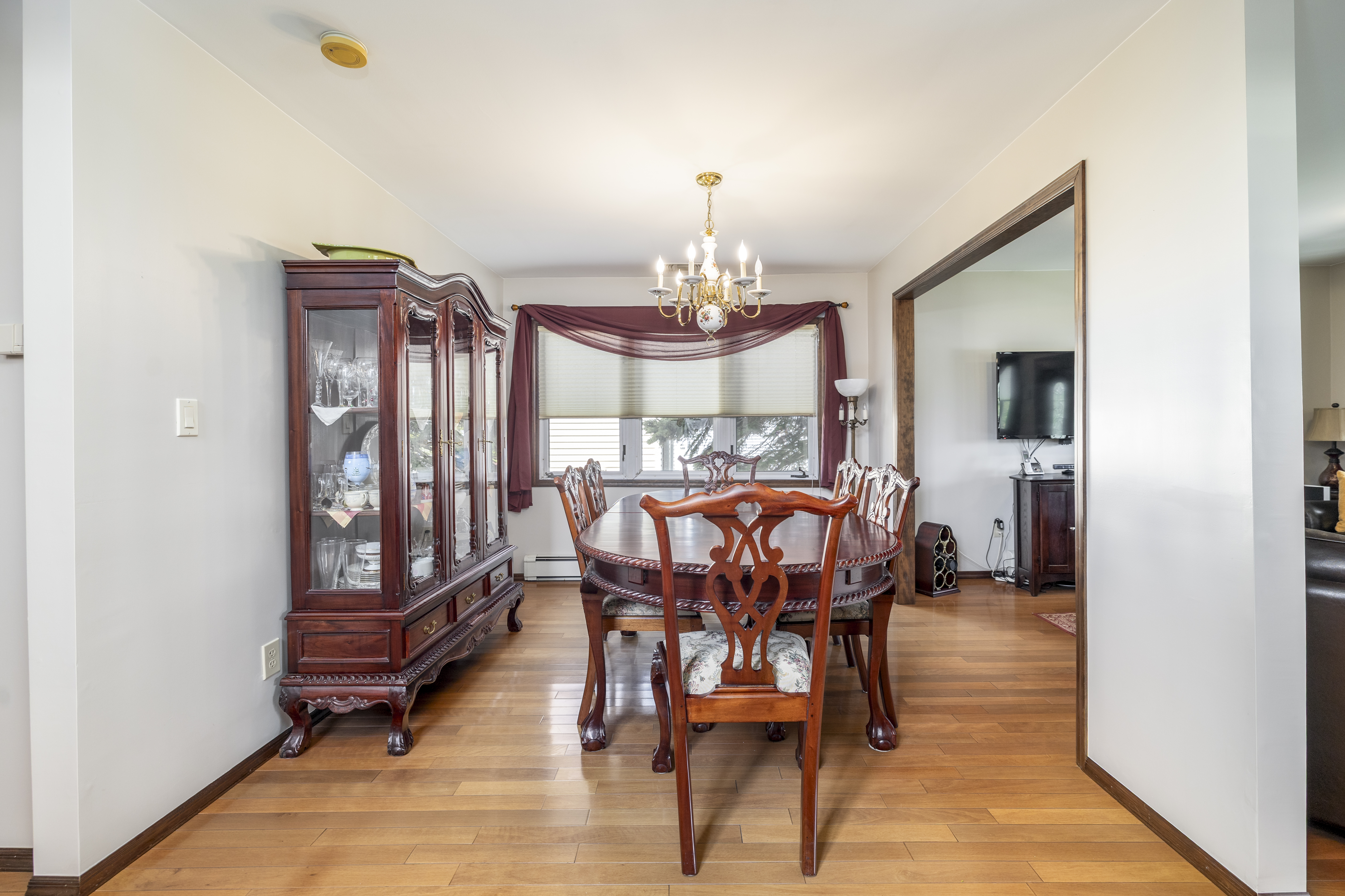  2522 5th Street, East Meadow, NY, 11554 - 物件實景