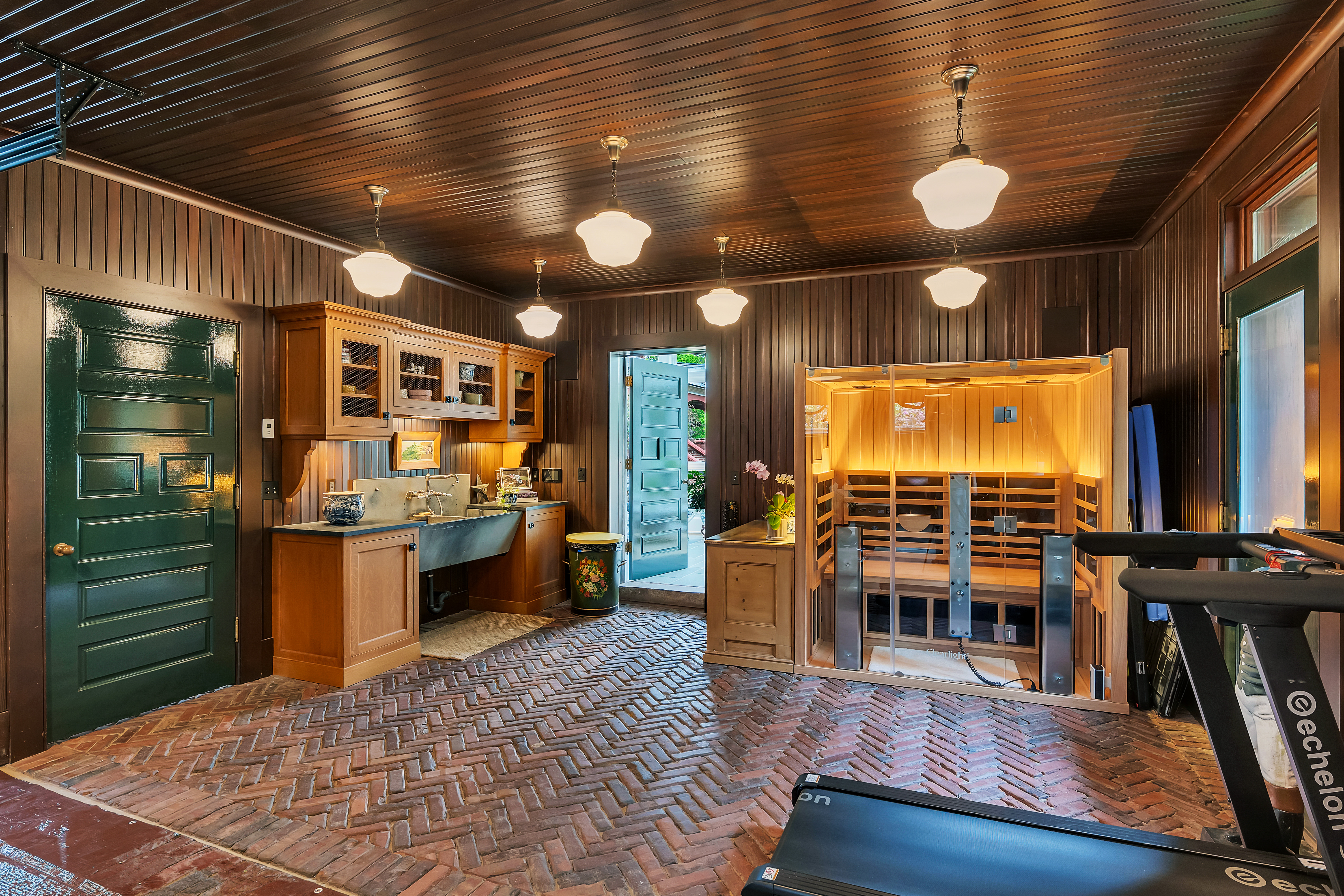  795 N Broadway, Saratoga Springs, NY, 12866 - 物件實景