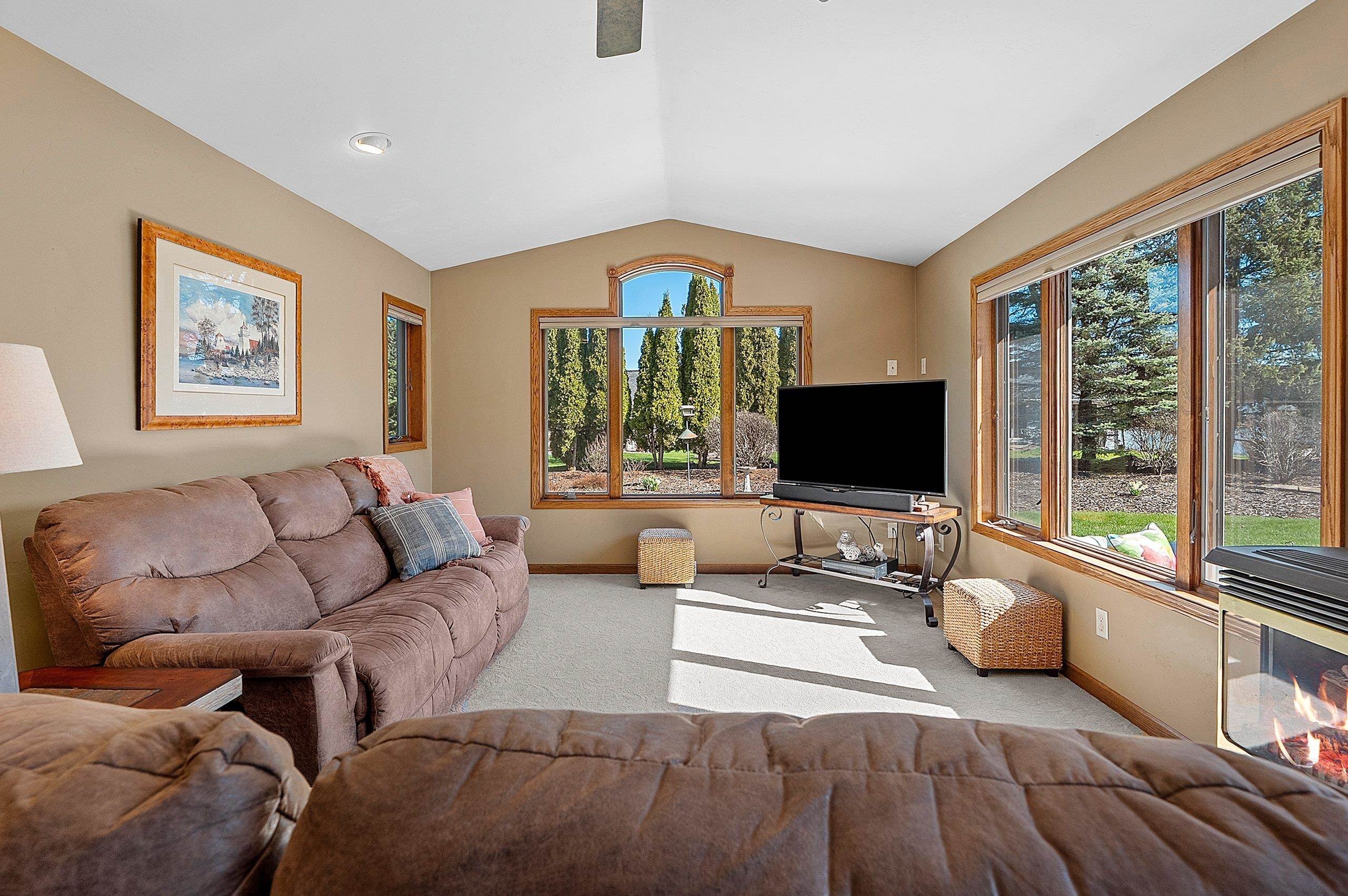 GREEN BAY, Wisconsin, 54313, United States, 4 Bedrooms Bedrooms, ,4 BathroomsBathrooms,Residential,For Sale,2048613