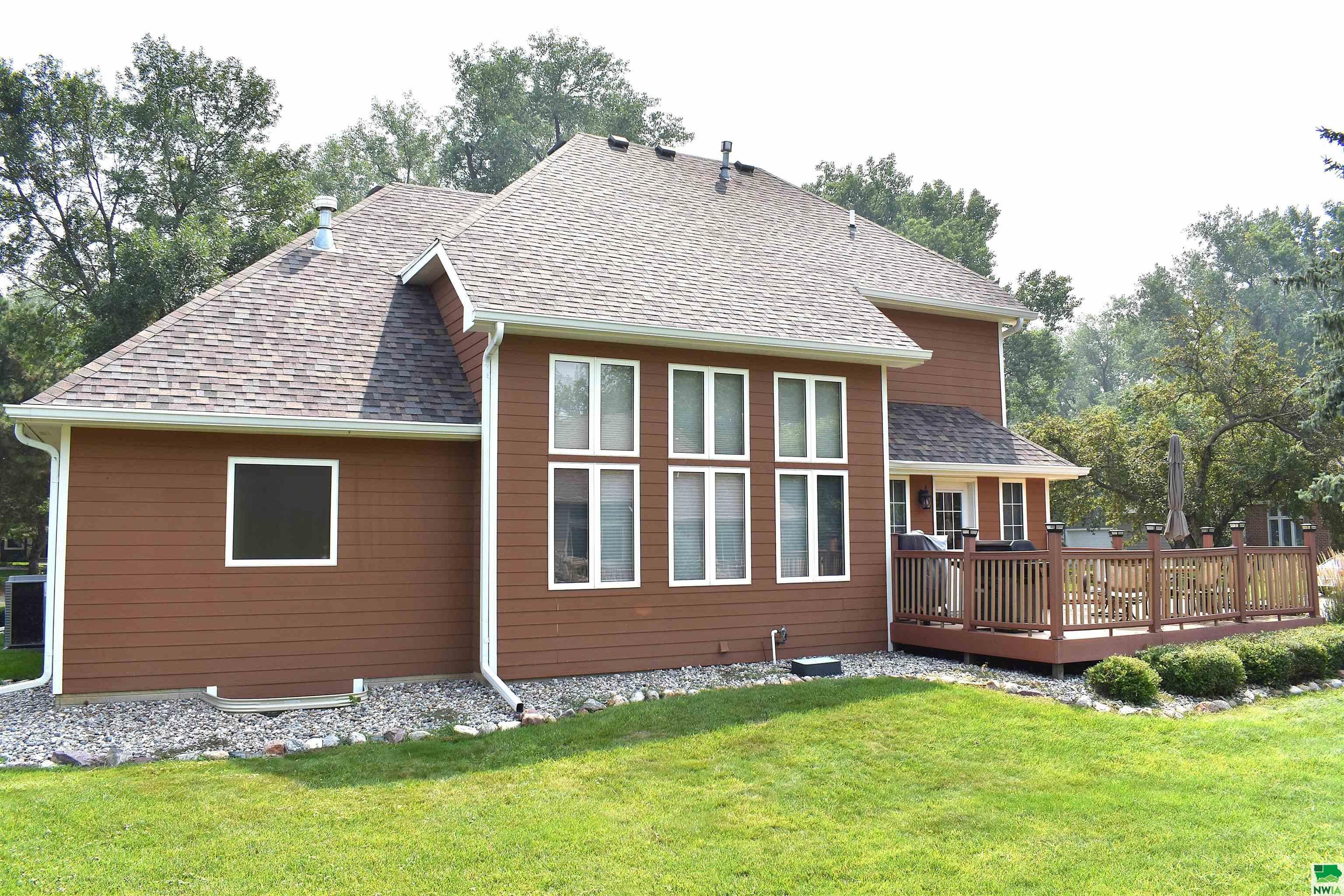 Dakota Dunes, South Dakota, 57049, United States, 5 Bedrooms Bedrooms, ,4 BathroomsBathrooms,Residential,For Sale,1928249