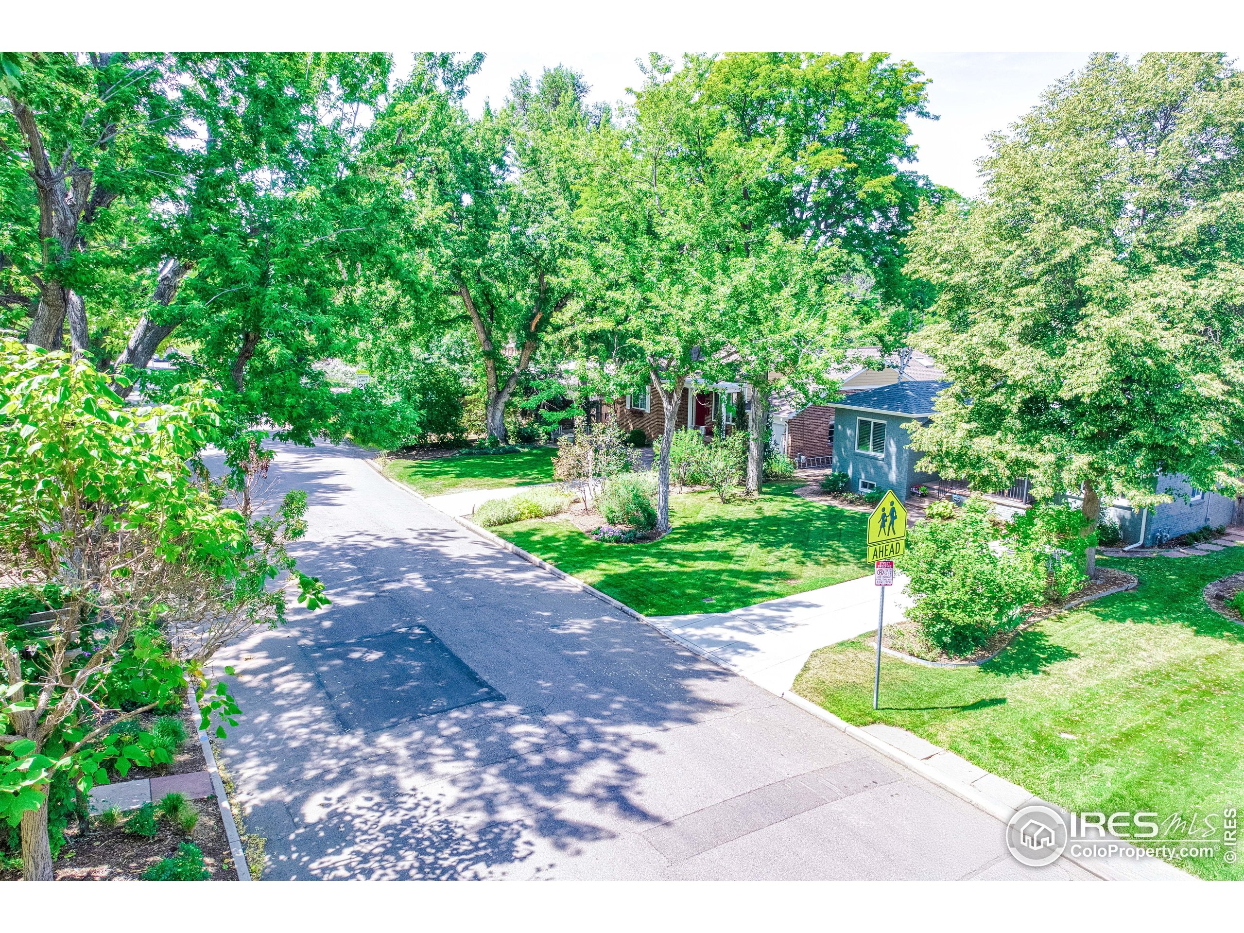 Denver, Colorado, 80220, United States, 4 Bedrooms Bedrooms, ,2 BathroomsBathrooms,Residential,For Sale,1901217