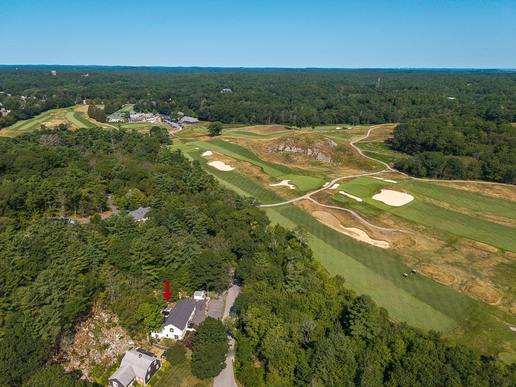 Manchester, Massachusetts, 01944, United States, 4 Bedrooms Bedrooms, ,3 BathroomsBathrooms,Residential,For Sale,1938822