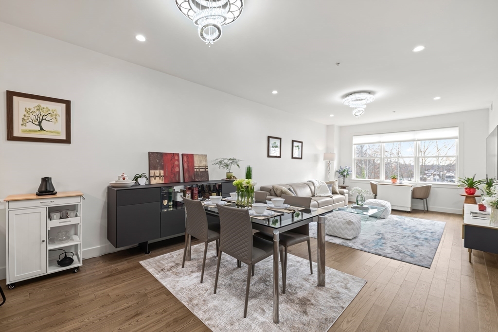 Braintree, Massachusetts, 02184, United States, 2 Bedrooms Bedrooms, ,2 BathroomsBathrooms,Residential,For Sale,2003419