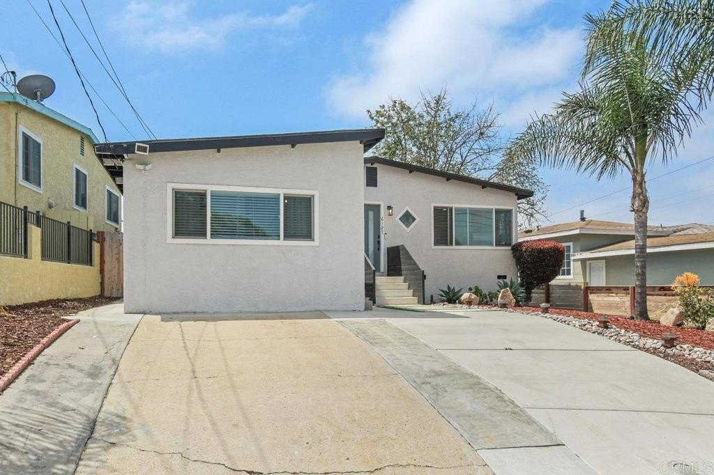 San Diego, California, 92139, United States, 3 Bedrooms Bedrooms, ,2 BathroomsBathrooms,Residential,For Sale,1856072