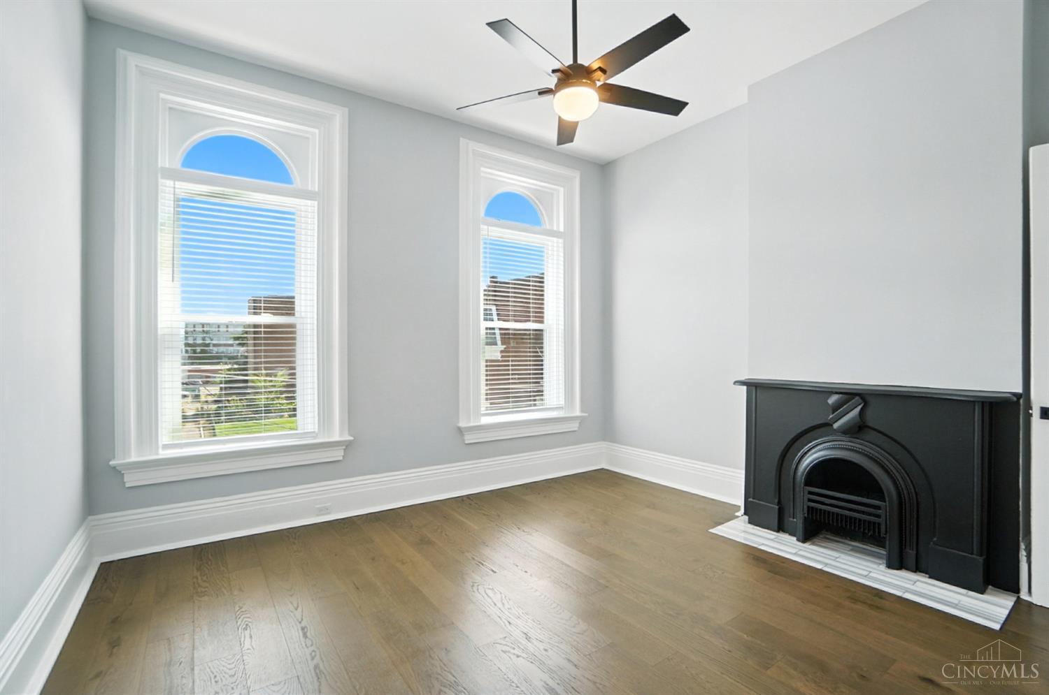 Cincinnati, Ohio, 45214, United States, 4 Bedrooms Bedrooms, ,3 BathroomsBathrooms,Residential,For Sale,1955713