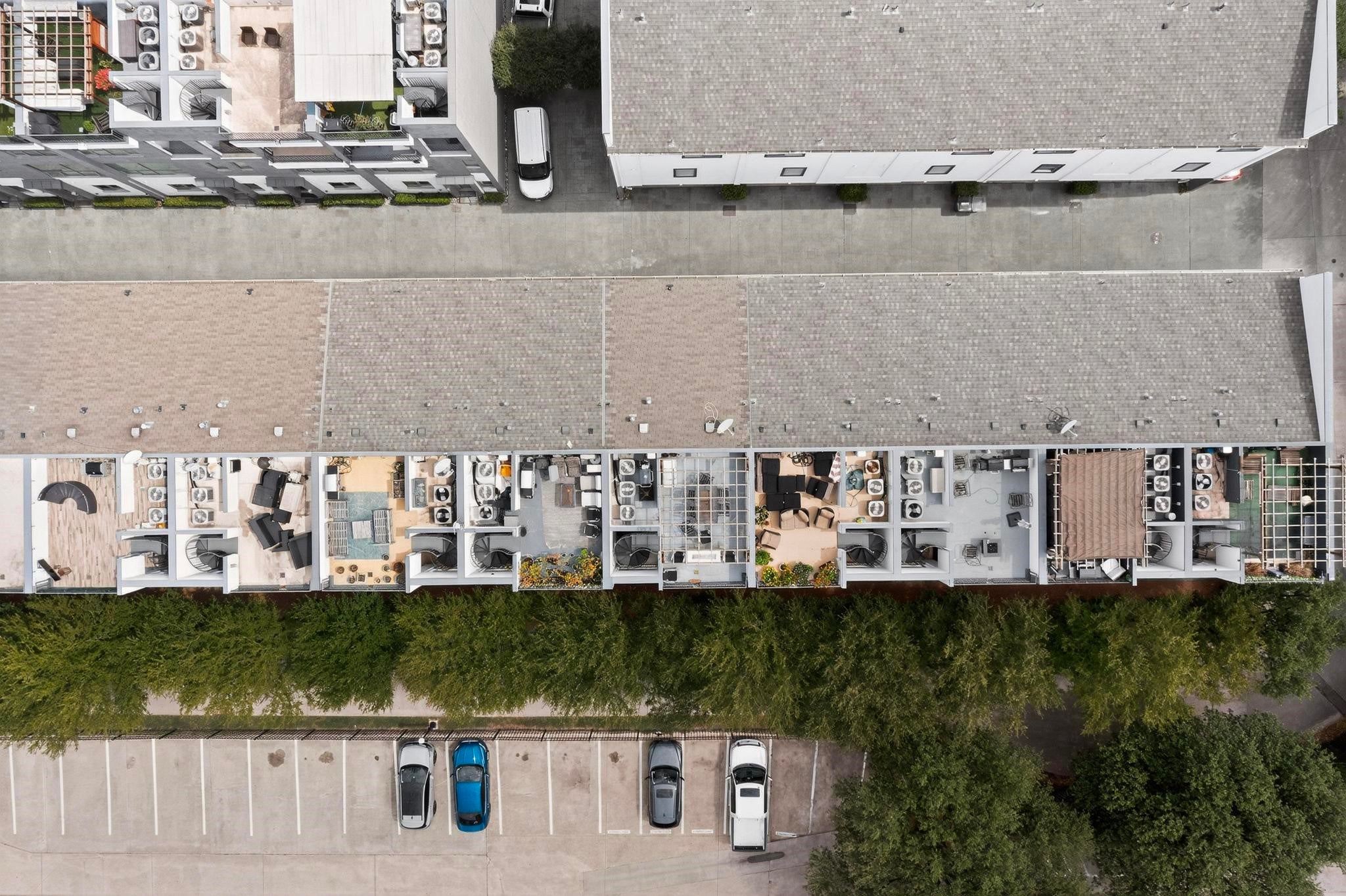 Dallas, Texas, 75204, United States, 3 Bedrooms Bedrooms, ,3 BathroomsBathrooms,Residential,For Sale,1977782