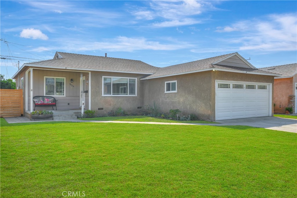 Lakewood, California, 90712, United States, 2 Bedrooms Bedrooms, ,1 BathroomBathrooms,Residential,For Sale,1933533