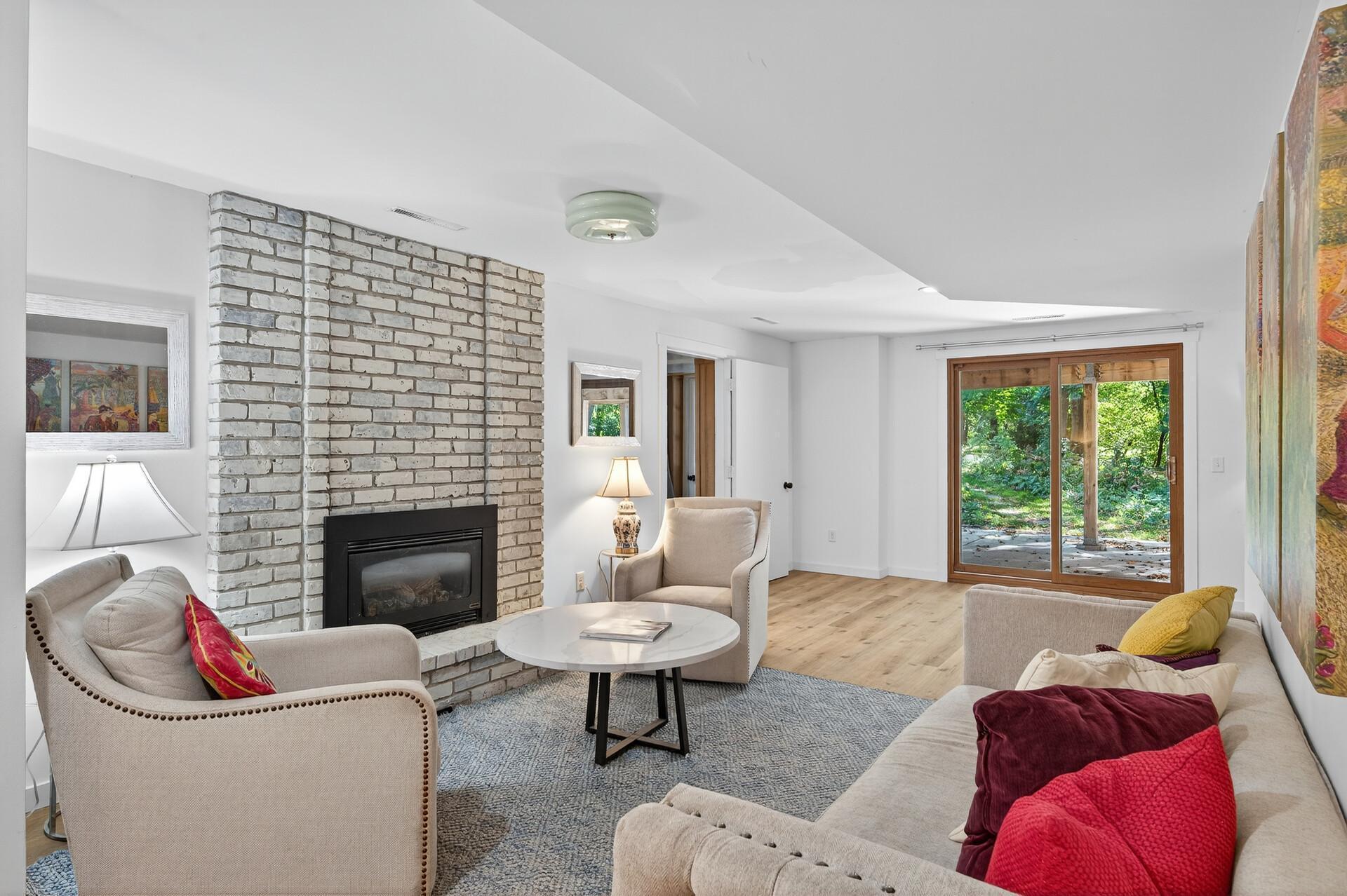 Plymouth, Minnesota, 55441, United States, 5 Bedrooms Bedrooms, ,2 BathroomsBathrooms,Residential,For Sale,1989260