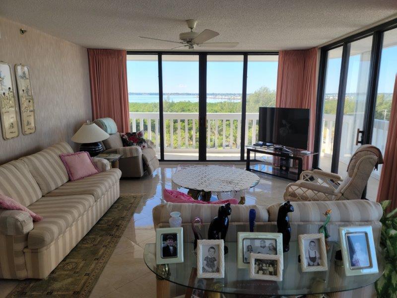 Jensen Beach, Florida, 34957, United States, 2 Bedrooms Bedrooms, ,2 BathroomsBathrooms,Residential,For Sale,1974011