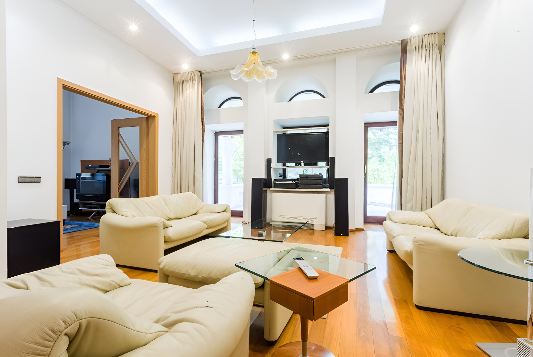  Neo-Romanian Villa with Garden and Swimming Pool in Dorobani Capitale - 物件實景