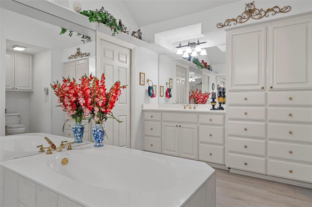 Salado, Texas, 76571, United States, 3 Bedrooms Bedrooms, ,3 BathroomsBathrooms,Residential,For Sale,2012279