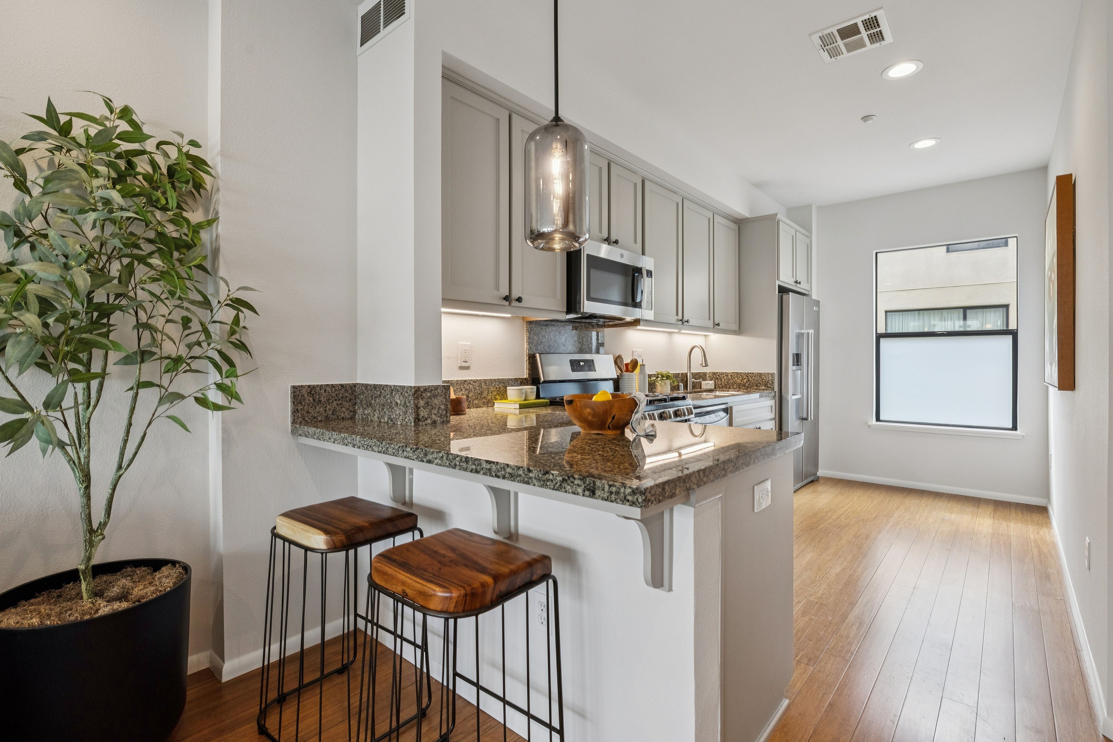  Modern Townhome in Prime North Oakland - 物件實景