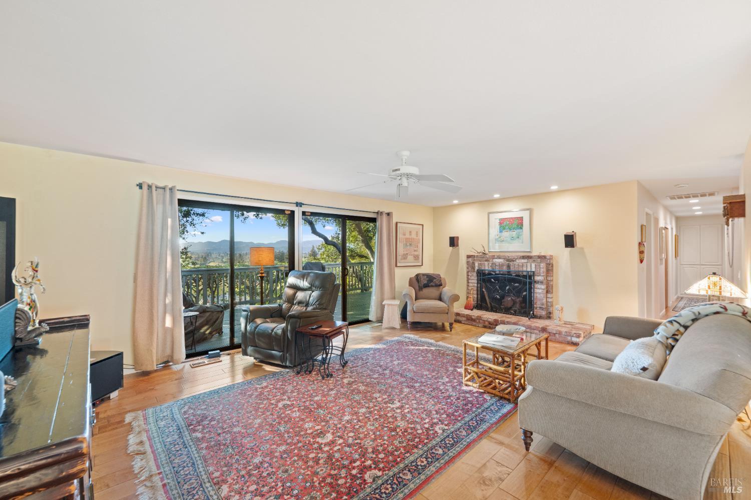 Napa, California, 94559, United States, 3 Bedrooms Bedrooms, ,3 BathroomsBathrooms,Residential,For Sale,1987942