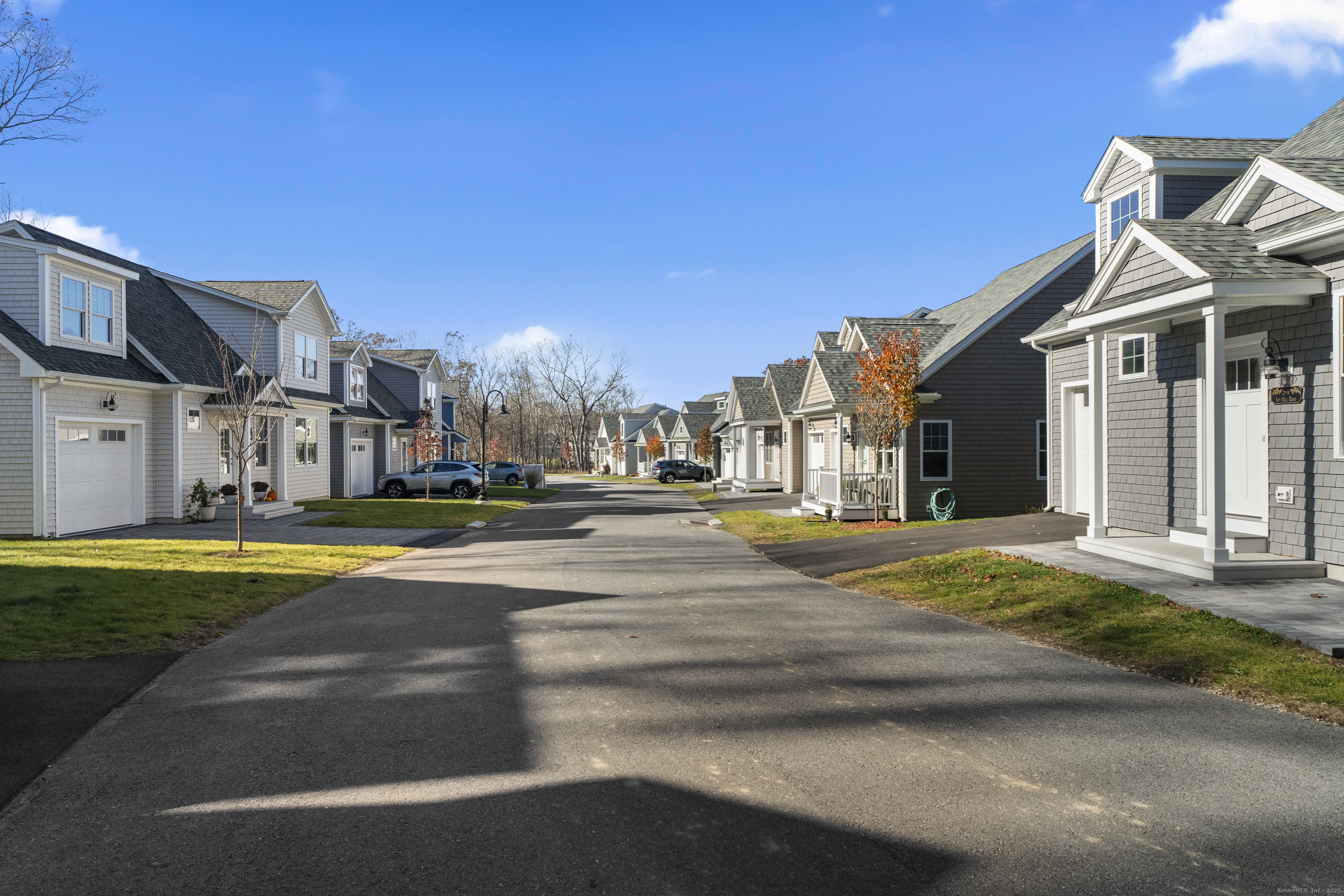 Waterford, Connecticut, 06385, United States, 3 Bedrooms Bedrooms, ,2 BathroomsBathrooms,Residential,For Sale,1995639