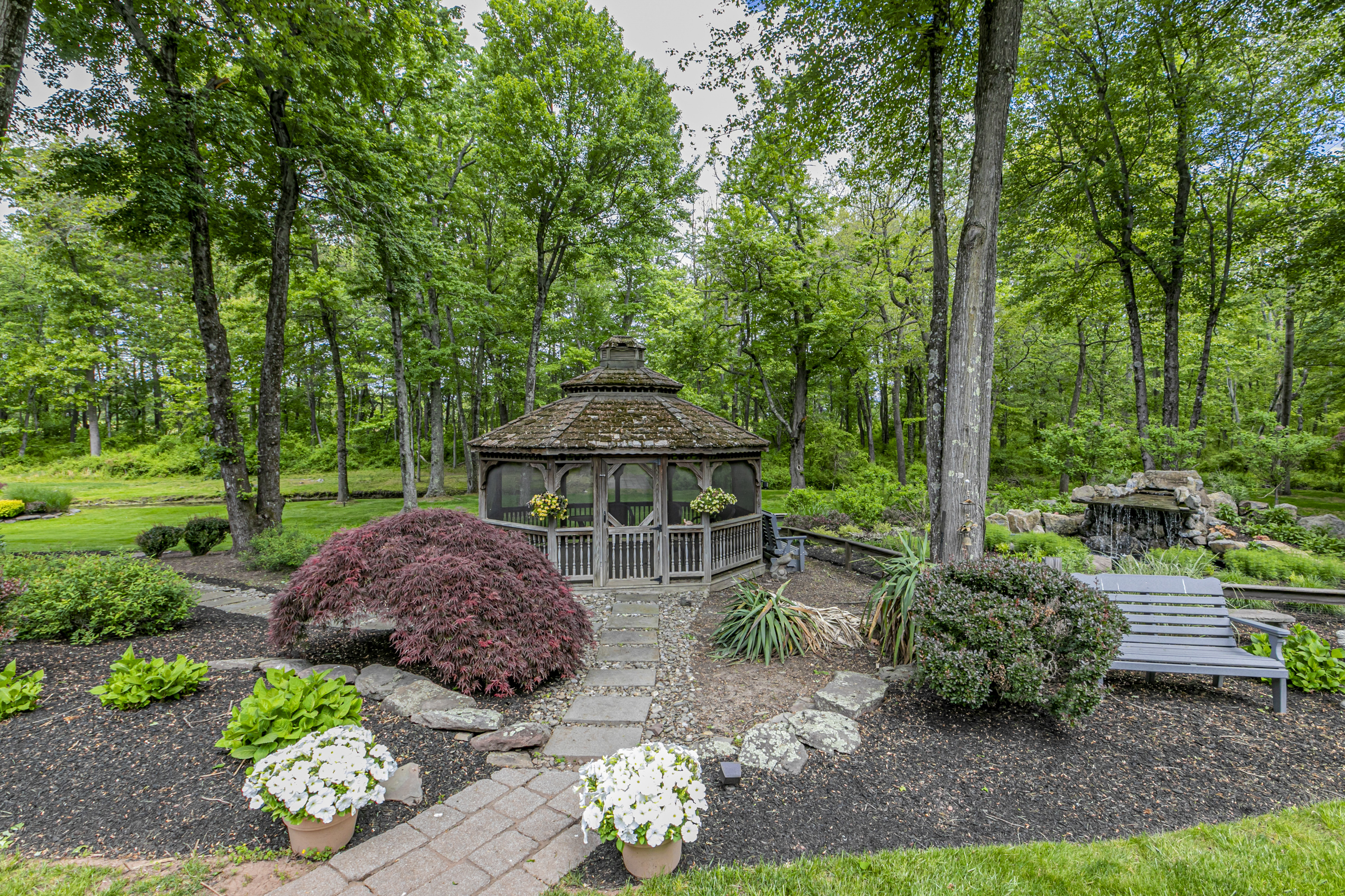 Private 6-Acre Getaway Wrapped in Nature