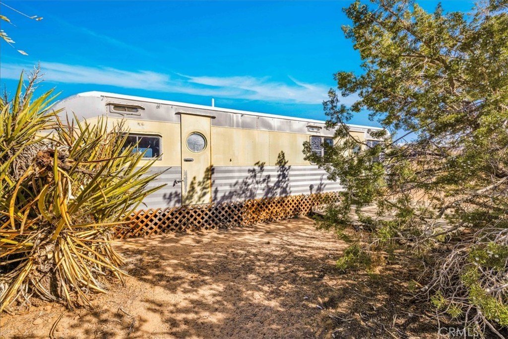 Joshua Tree, California, 92252, United States, 3 Bedrooms Bedrooms, ,2 BathroomsBathrooms,Residential,For Sale,1942307