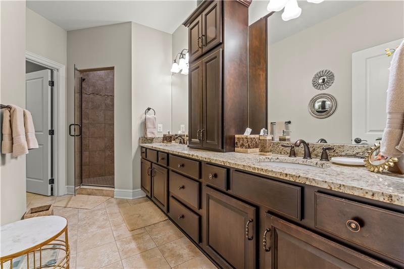 Mcmurray, Pennsylvania, 15317, United States, 4 Bedrooms Bedrooms, ,4 BathroomsBathrooms,Residential,For Sale,1943287