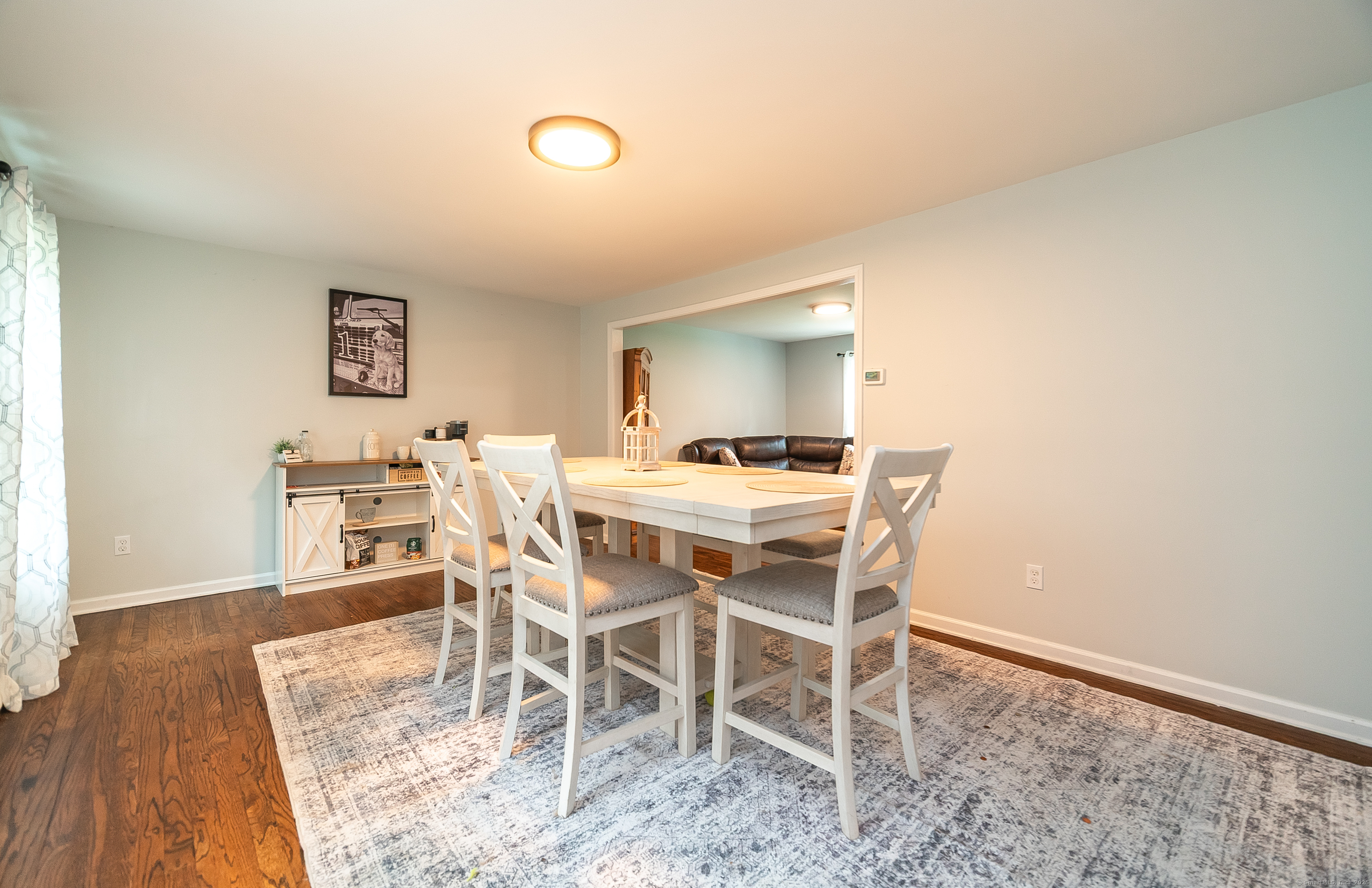 Clinton, Connecticut, 06413, United States, 3 Bedrooms Bedrooms, ,3 BathroomsBathrooms,Residential,For Sale,1939957
