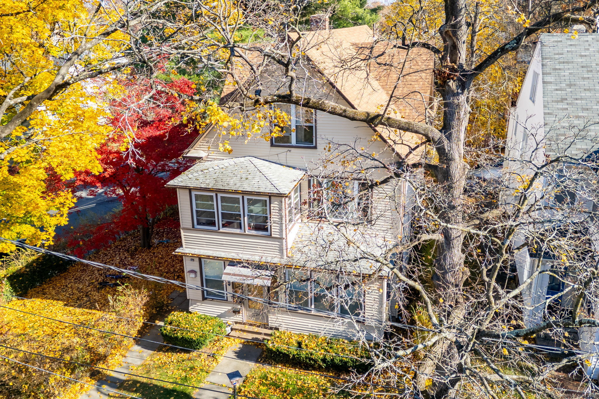 Hartford, Connecticut, 06105, United States, 8 Bedrooms Bedrooms, ,3 BathroomsBathrooms,Residential,For Sale,1994837