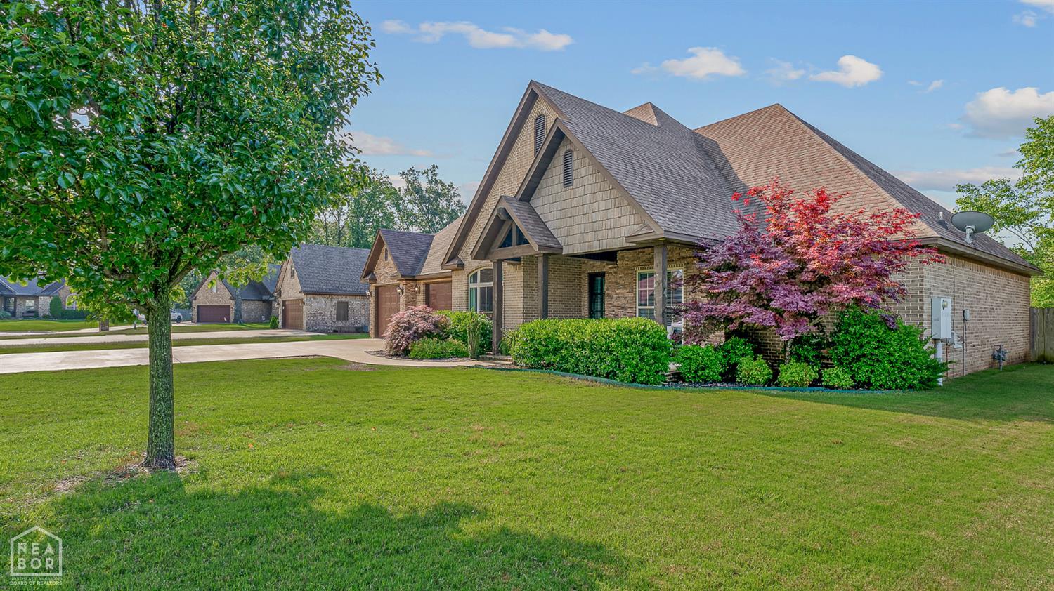Jonesboro, Arkansas, 72404, United States, 5 Bedrooms Bedrooms, ,4 BathroomsBathrooms,Residential,For Sale,1978378