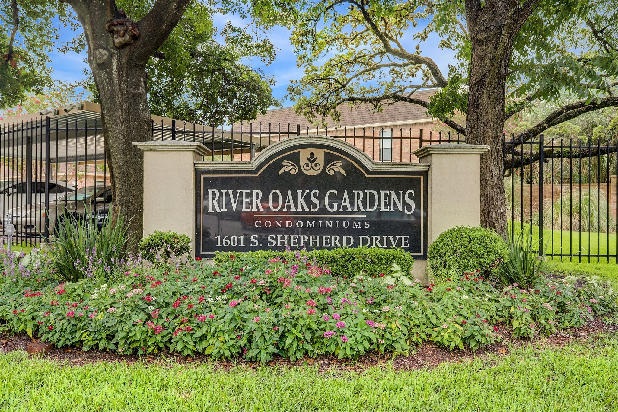 1601 S Shepherd Drive #272 - 物件實景