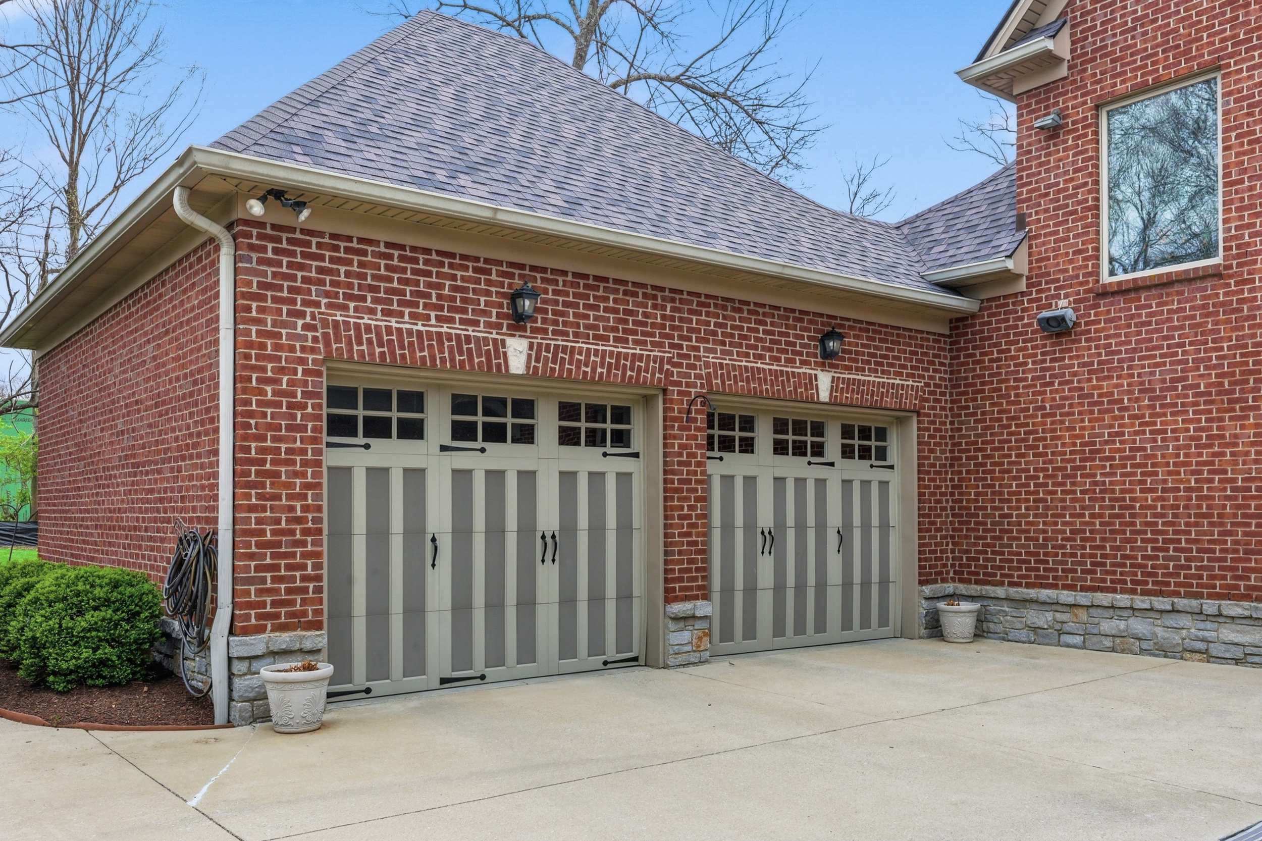  4848 Chelmsbury Lane - 物件實景