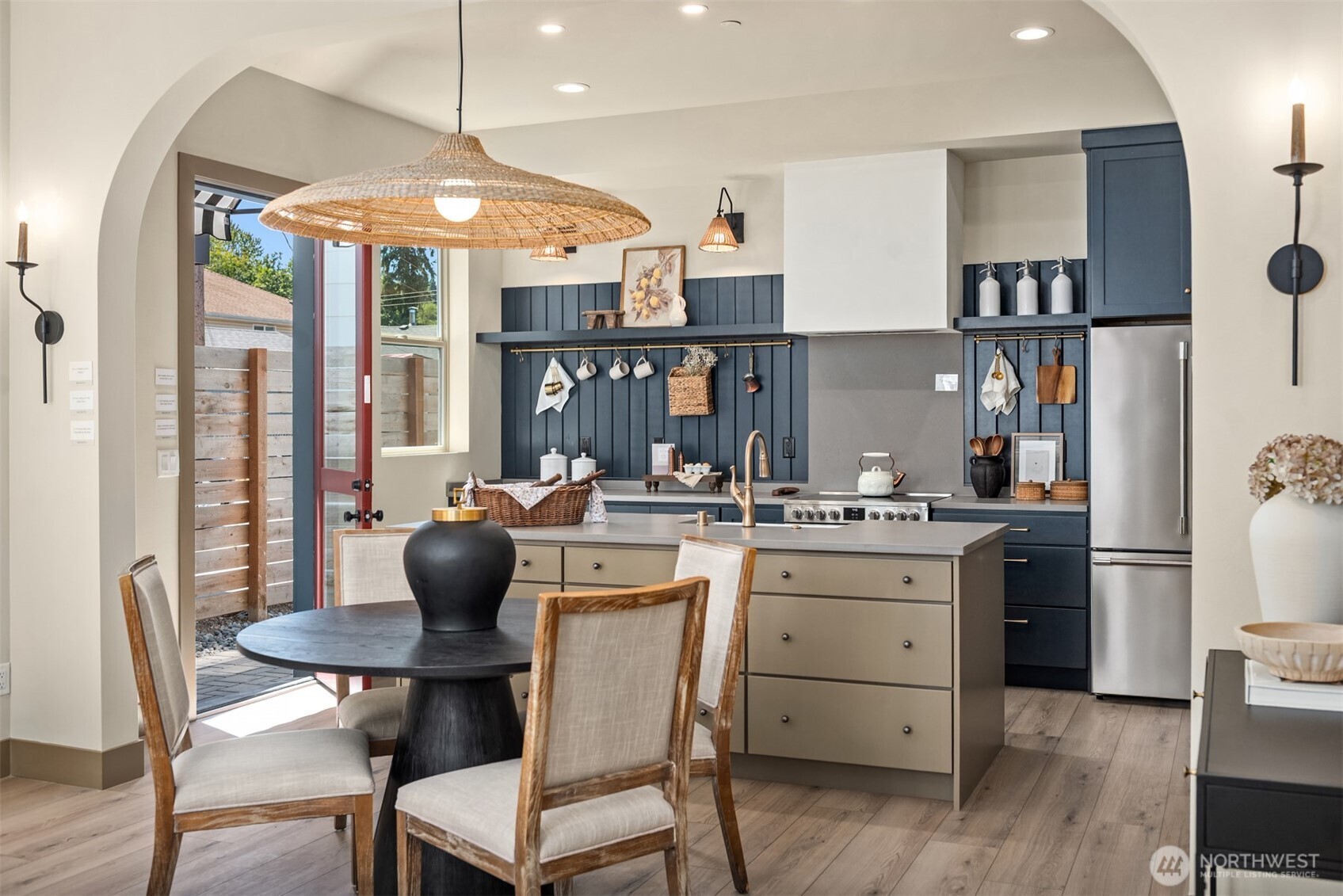 Seattle, Washington, 98106, United States, 2 Bedrooms Bedrooms, ,2 BathroomsBathrooms,Residential,For Sale,1902670