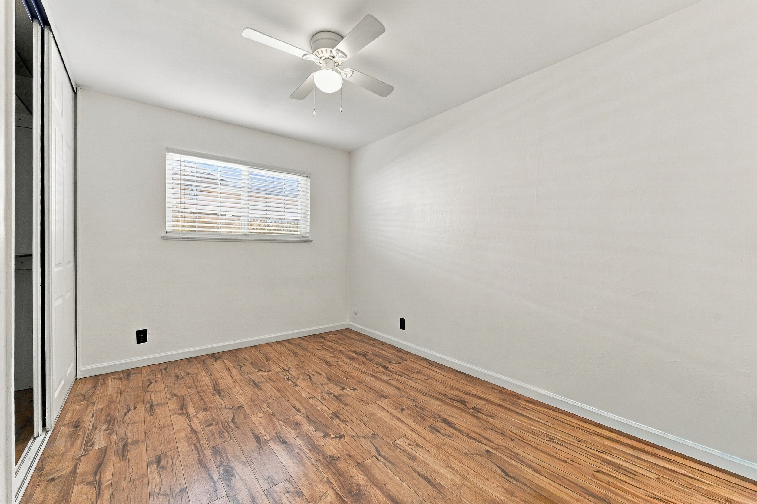  Inviting Move-In Ready Home - 物件實景