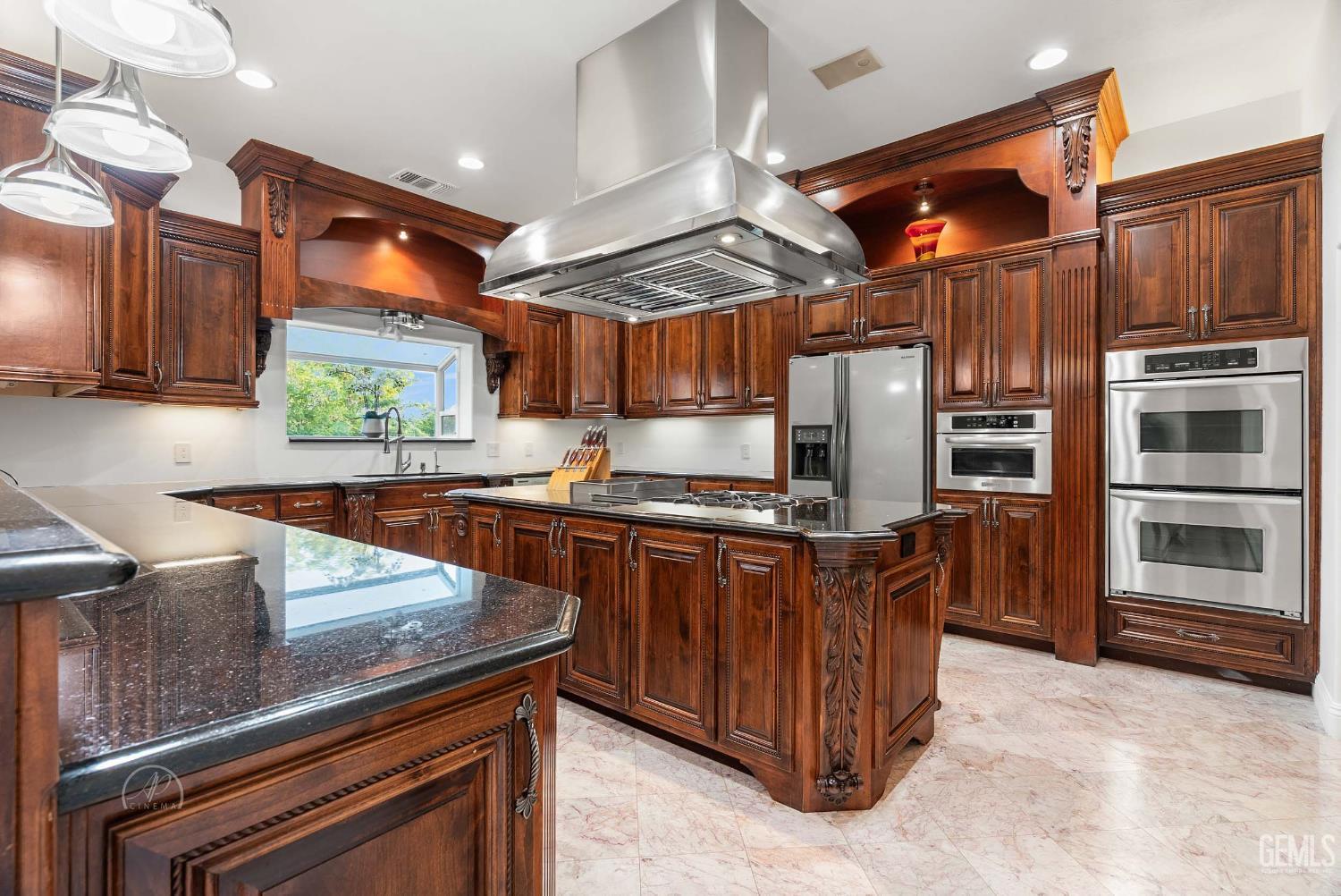 Bakersfield, California, 93308, United States, 4 Bedrooms Bedrooms, ,5 BathroomsBathrooms,Residential,For Sale,1992415