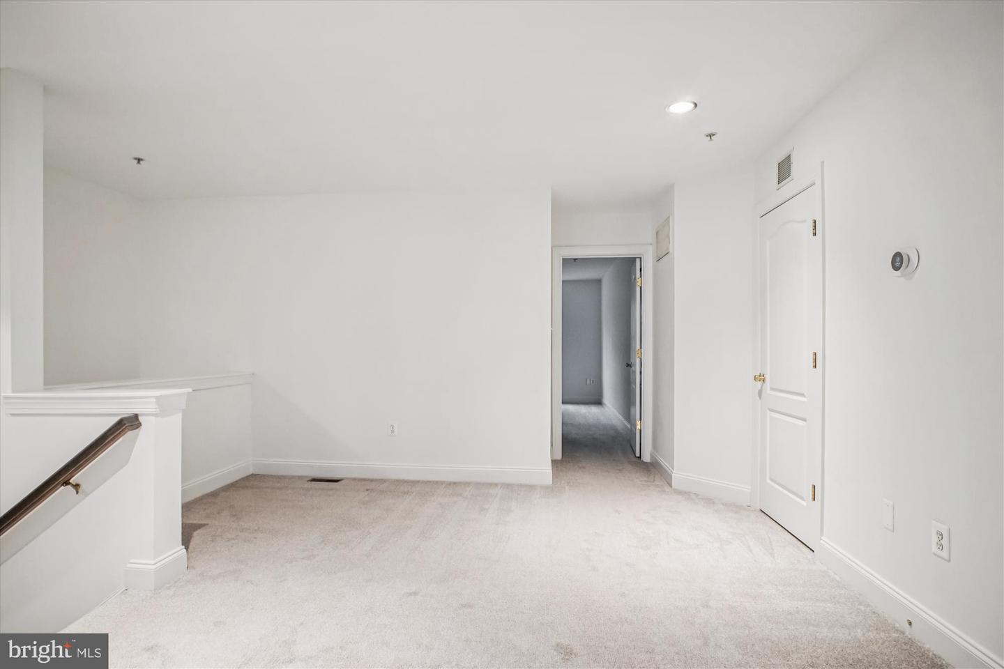 Falls Church, Virginia, 22042, United States, 3 Bedrooms Bedrooms, ,2 BathroomsBathrooms,Residential,For Sale,2001644